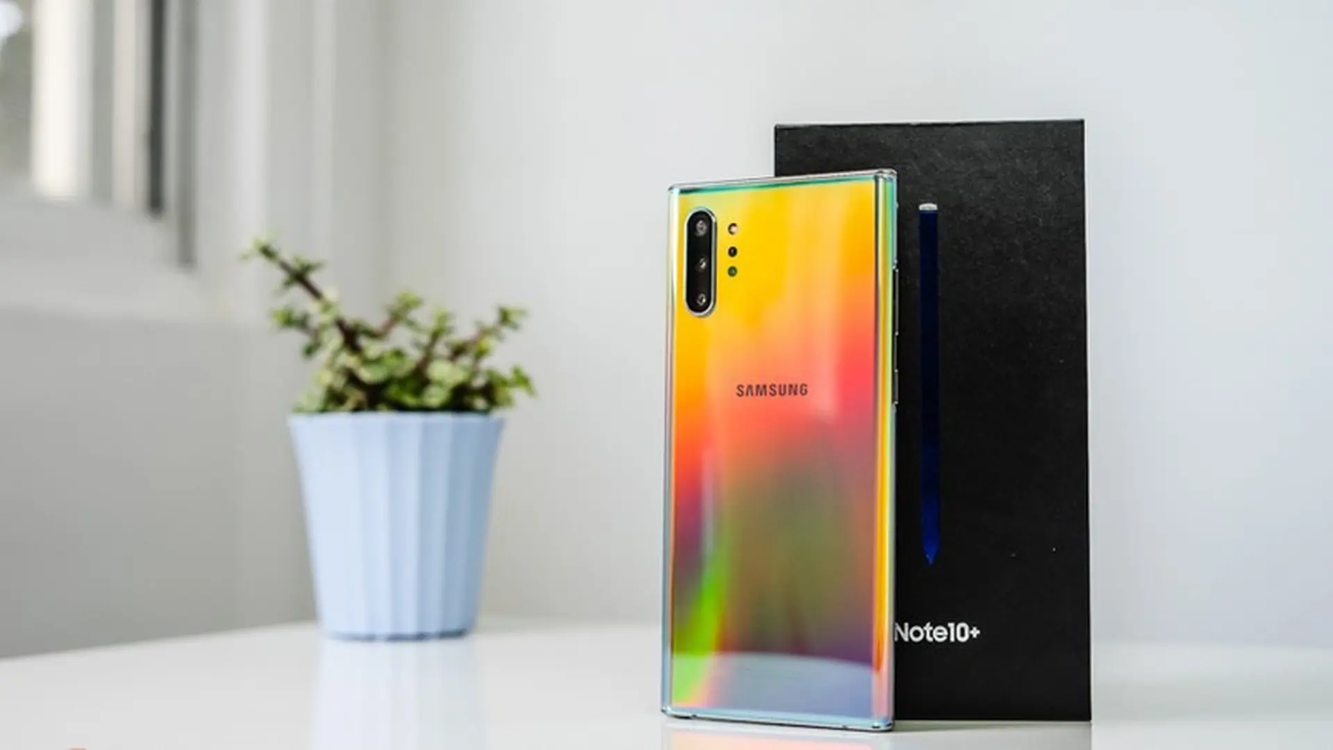 Nếu dùng flagship đầu bảng Android, hãy cứ chọn Galaxy Note 10+
