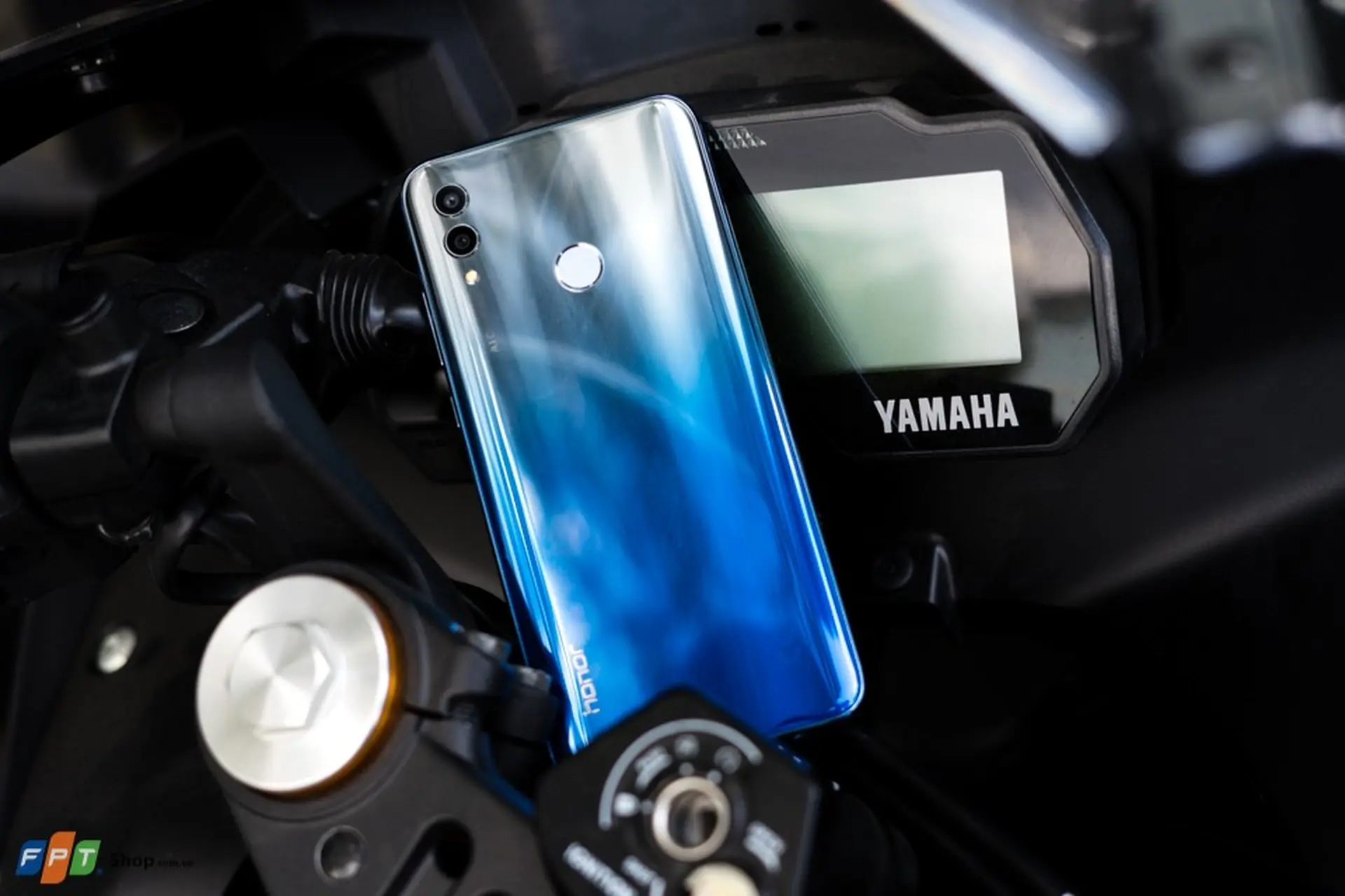 https://fptshop.com.vn/