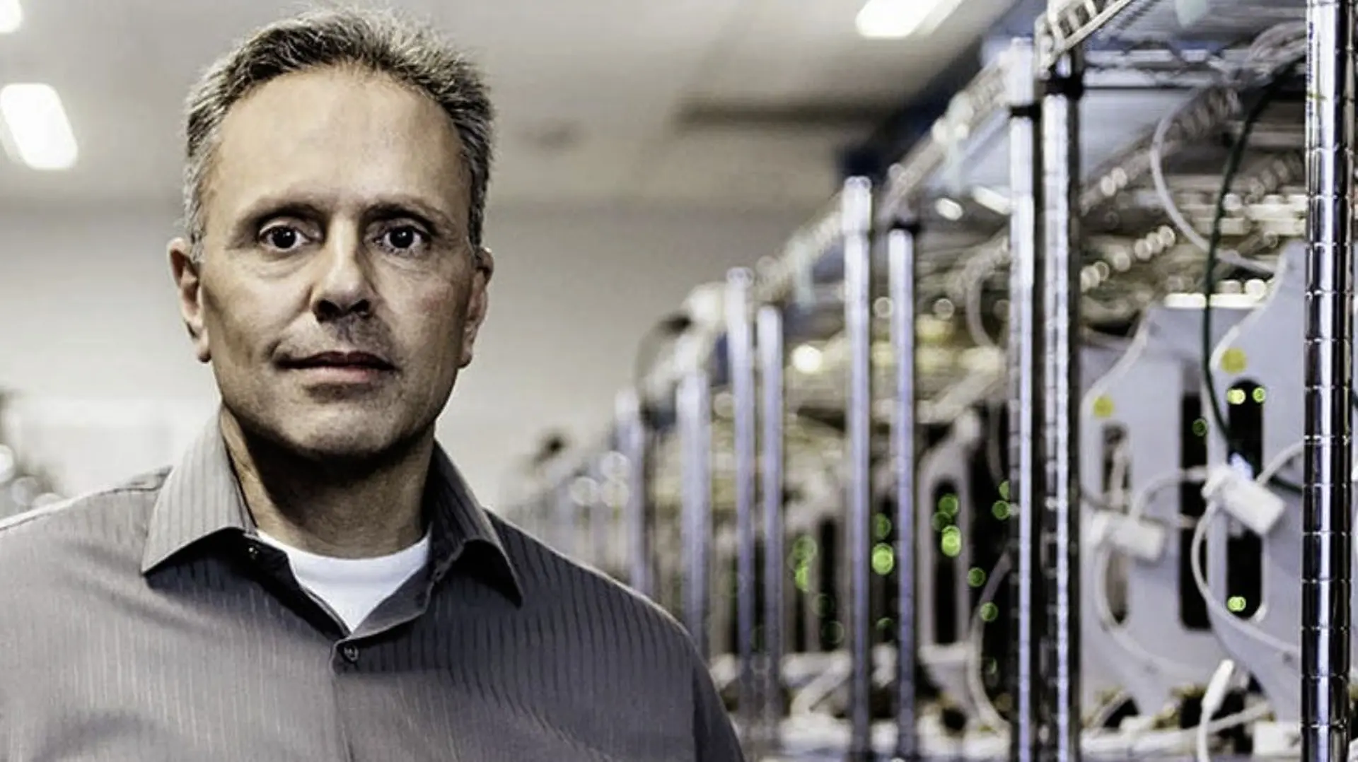 Giám đốc sản xuất chip Apple vẫn ở lại với nhà Táo, không gia nhập Intel