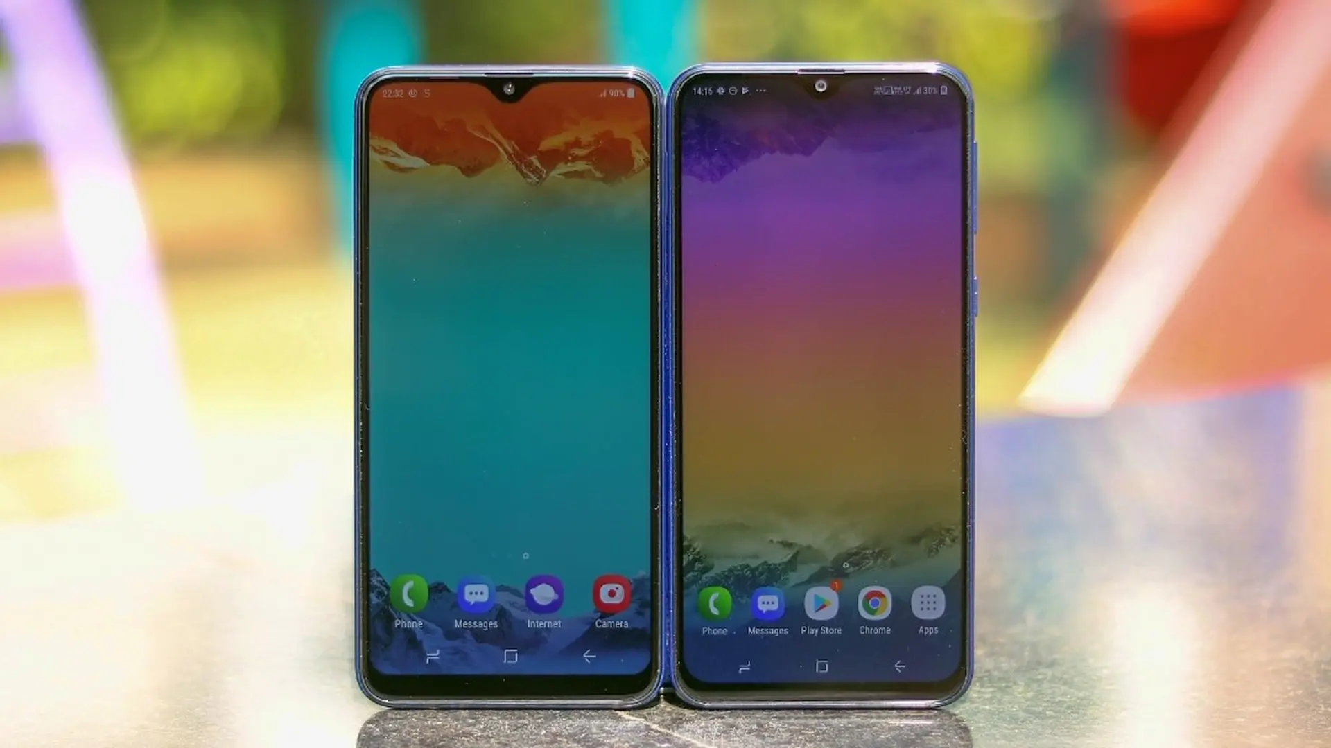 Trên tay Galaxy M10 và Galaxy M20: Màn hình chữ V, camera kép, pin 5.000 mAh, giá chỉ từ 2.6 triệu