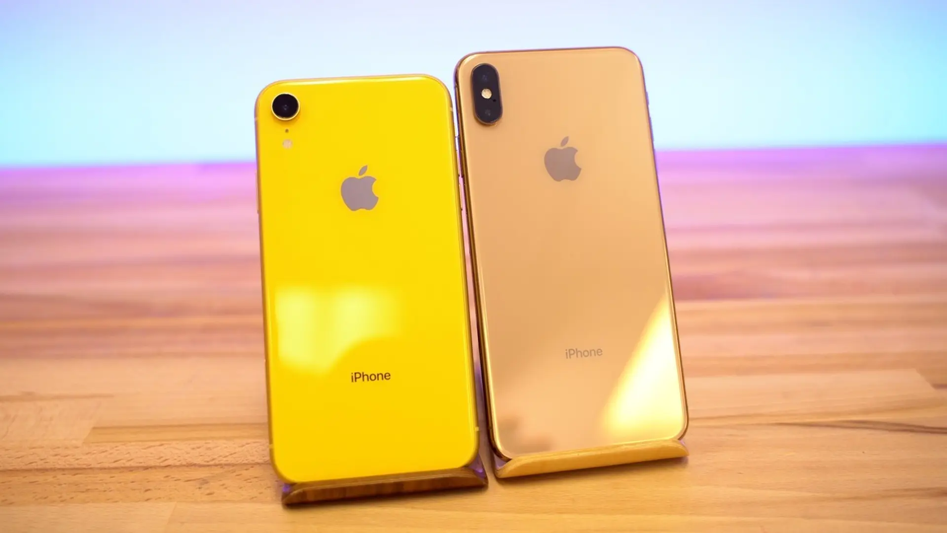Tim Cook thừa nhận giá iPhone cao hơn đã khiến doanh số thấp