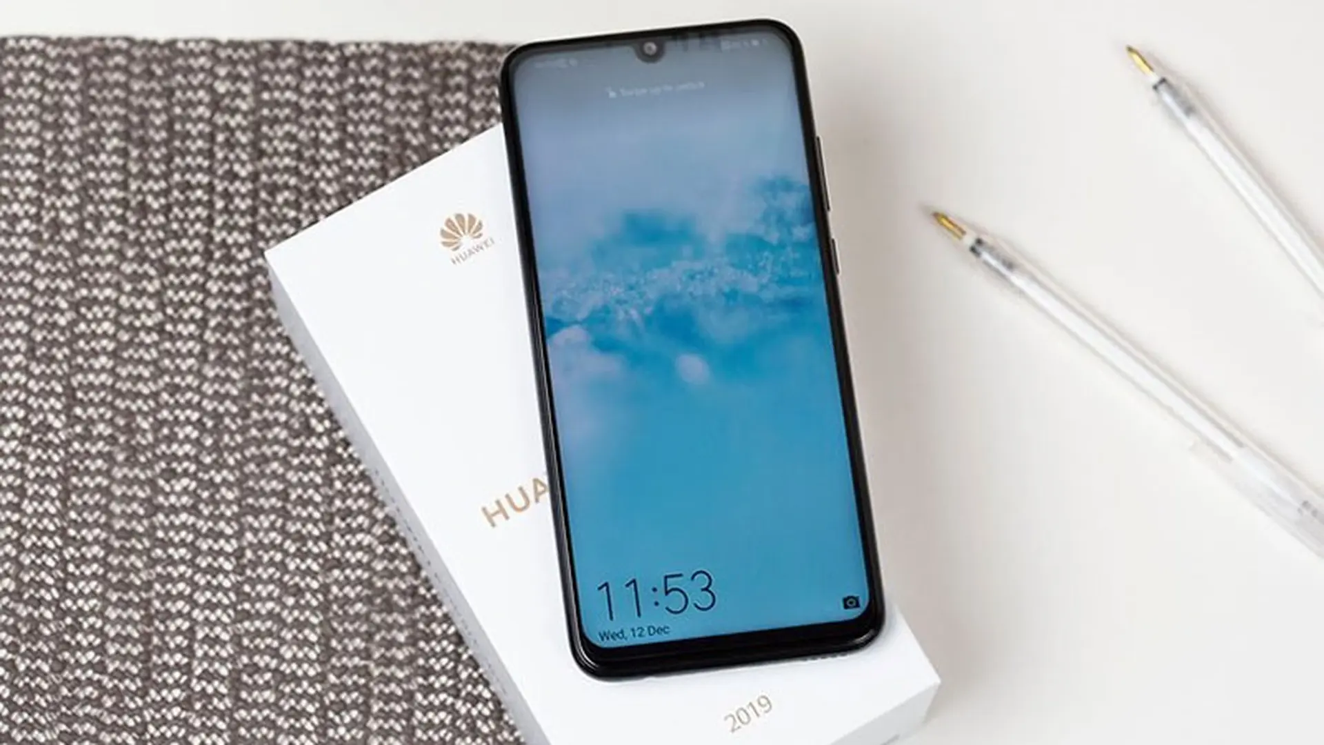 Trên tay Huawei P Smart 2019: Màn lớn, chip Kirin 710, camera kép, Android Pie
