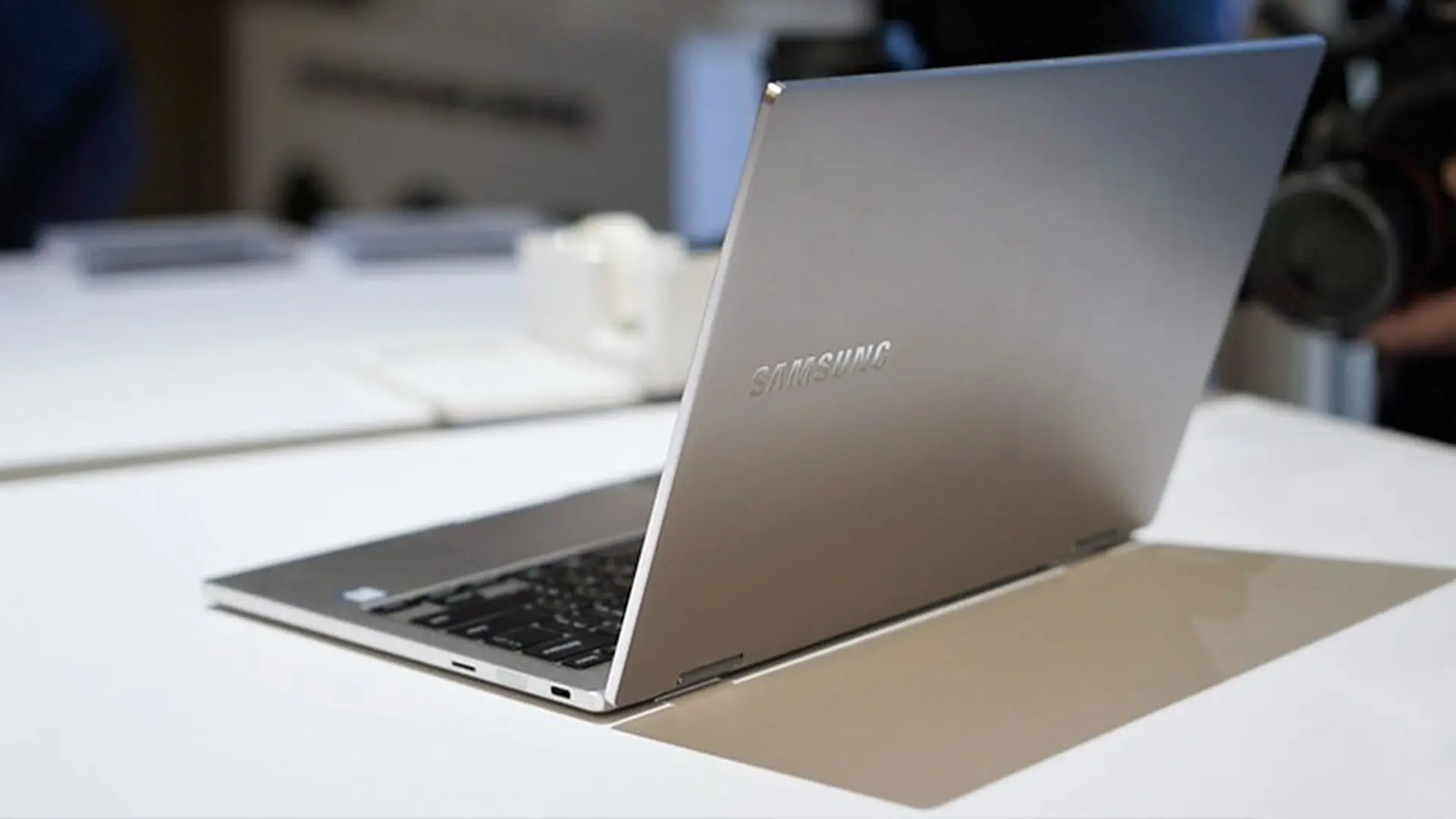 [CES 2019] Samsung ra mắt Notebook 9 Pro và Notebook Flash