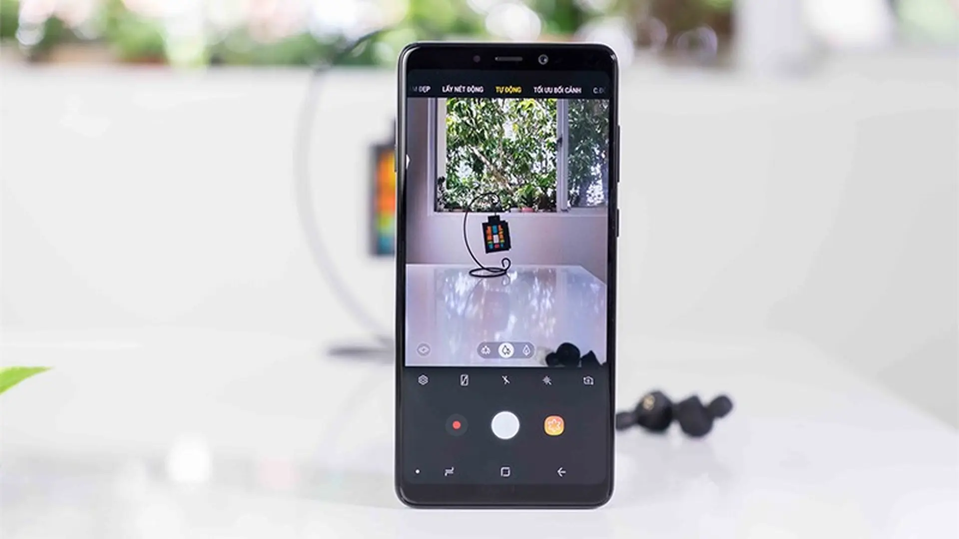 Galaxy A9 - lựa chọn đáng cân nhắc cho tín đồ du lịch và chụp ảnh