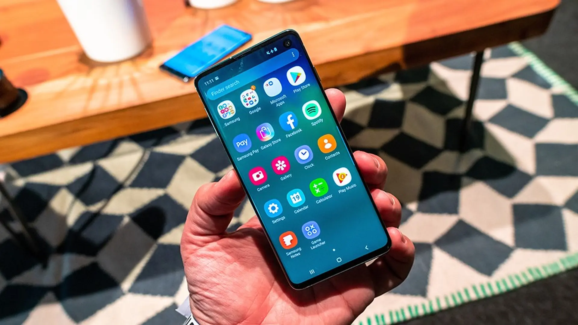 Galaxy S10 chính thức ra mắt. Đâu là điểm gây ấn tượng nhất?
