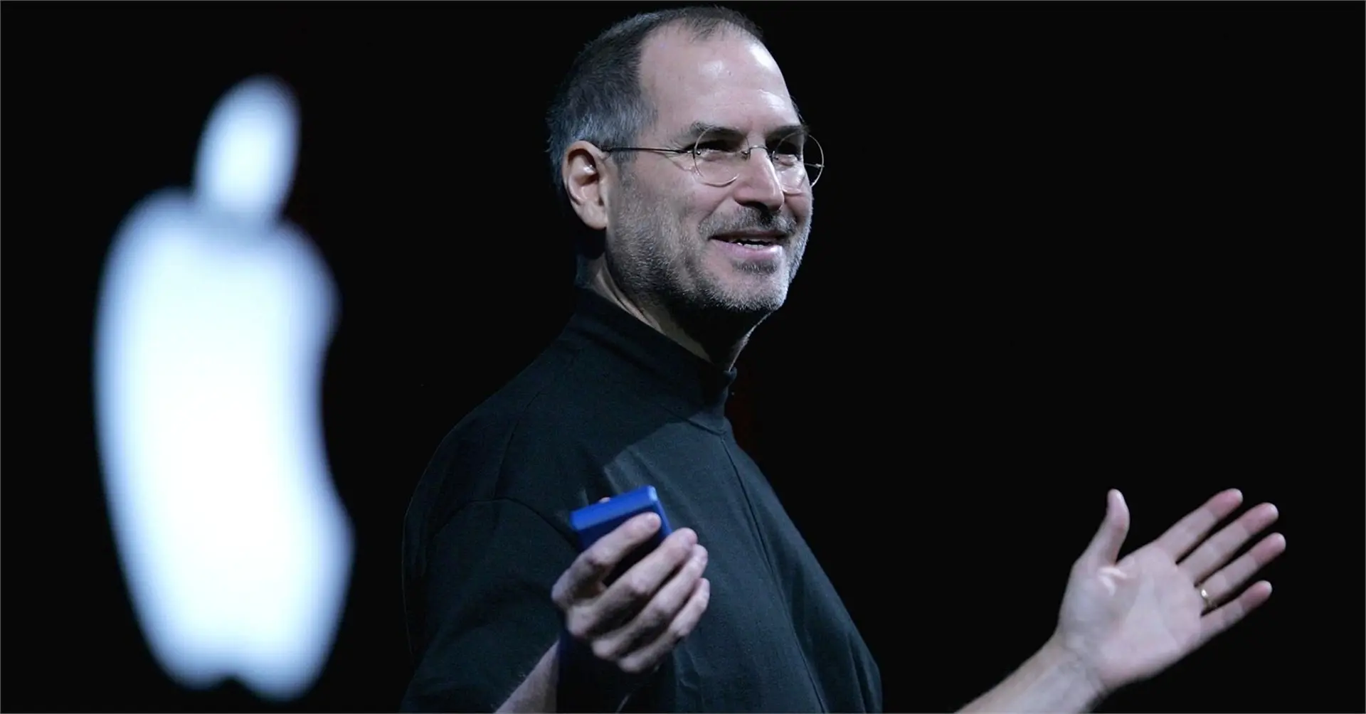 CEO Tim Cook tưởng nhớ Steve Jobs vào ngày sinh nhật 24/2