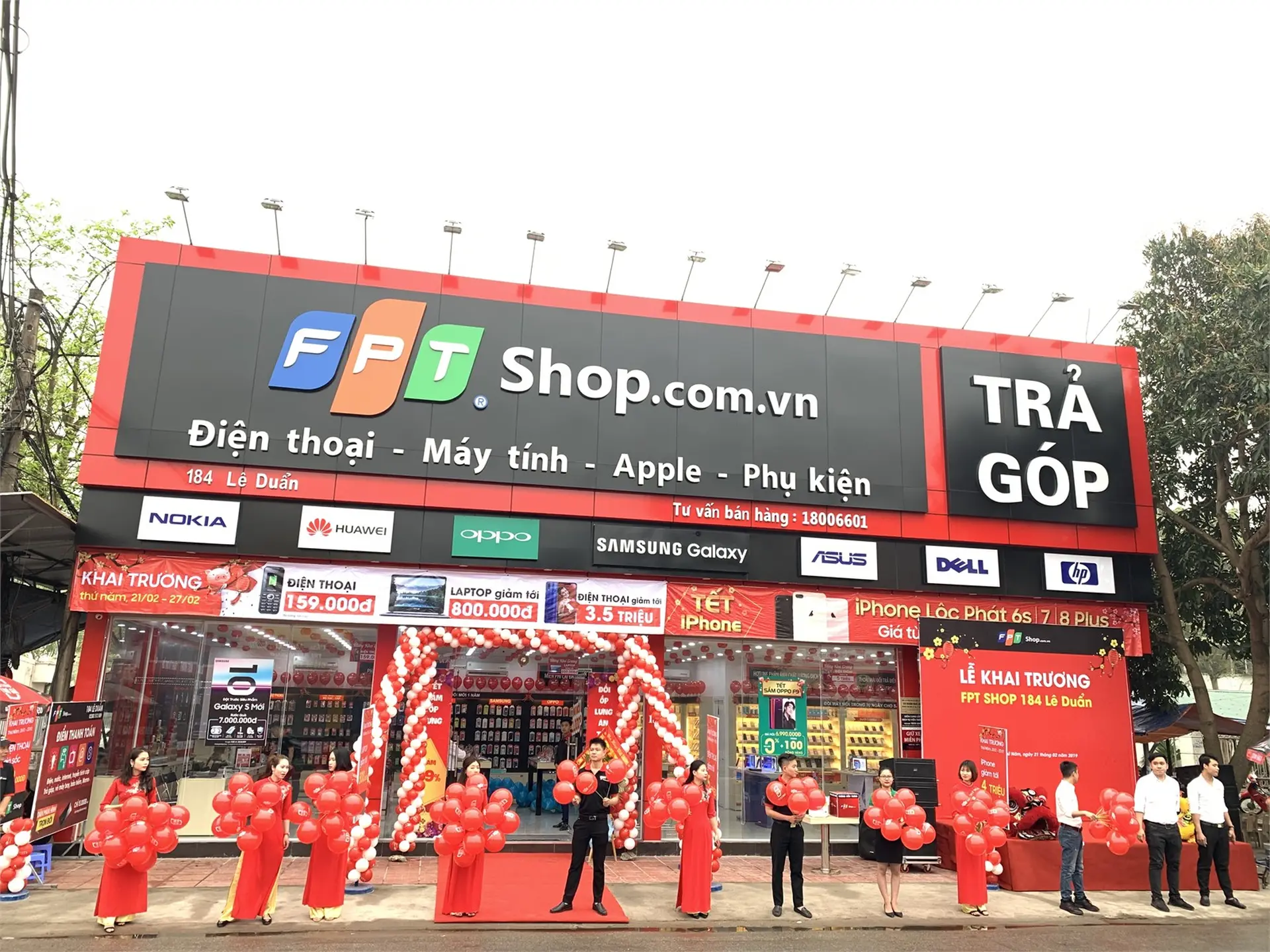 Laptop giảm đến 800 ngàn mừng FPT Shop TP Vinh, Nghệ An khai trương