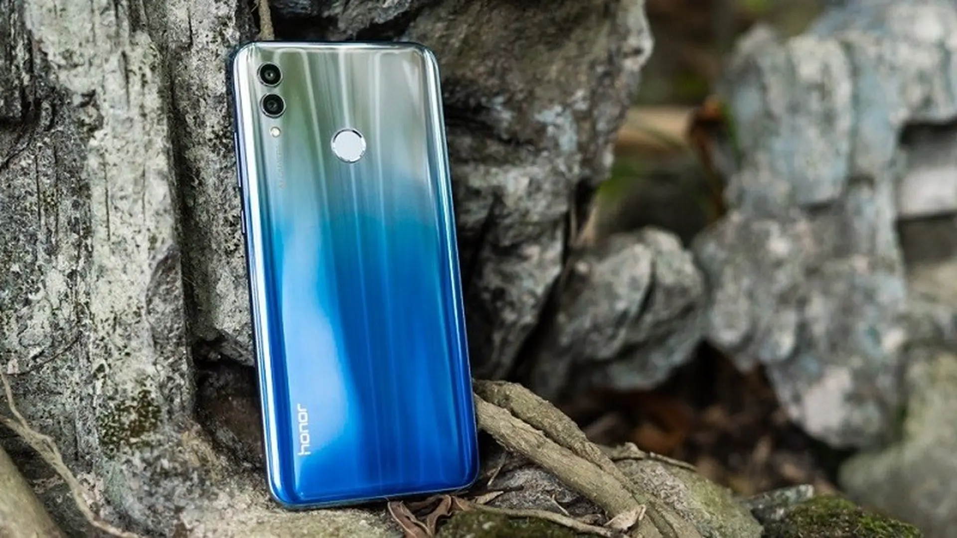 Honor 10 Lite: “Siêu mẫu” đẹp - mạnh song toàn trong tầm giá 5 triệu đồng!