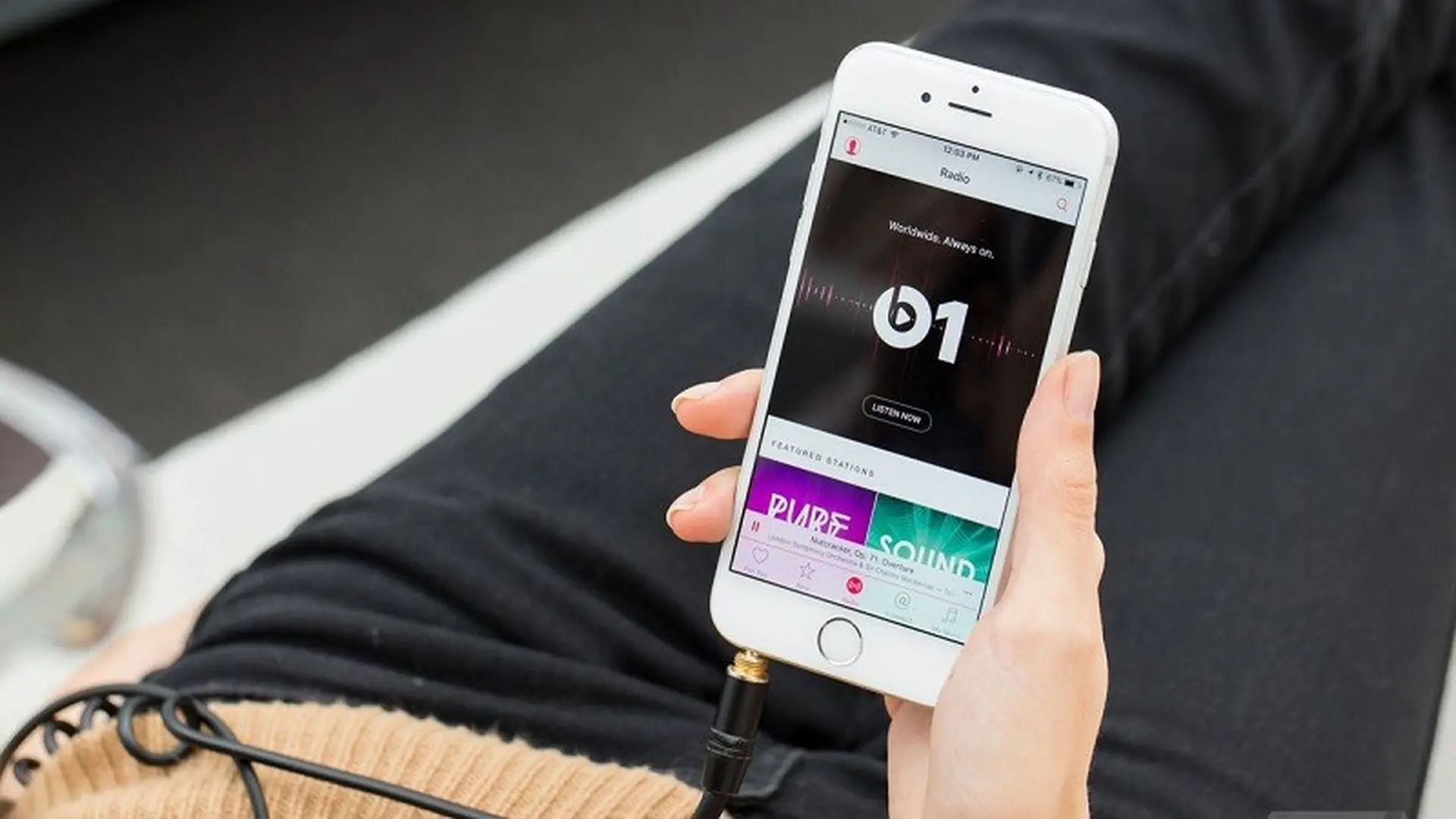 Một số người dùng iOS 11 báo cáo App Store, Apple Music và iTunes không hoạt động