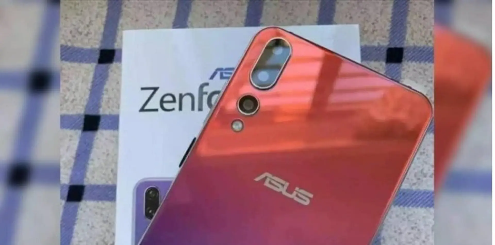 Asus Zenfone 6 xuất hiện ngoài đời thực với 3 camera, mặt lưng đổi màu đẹp mắt