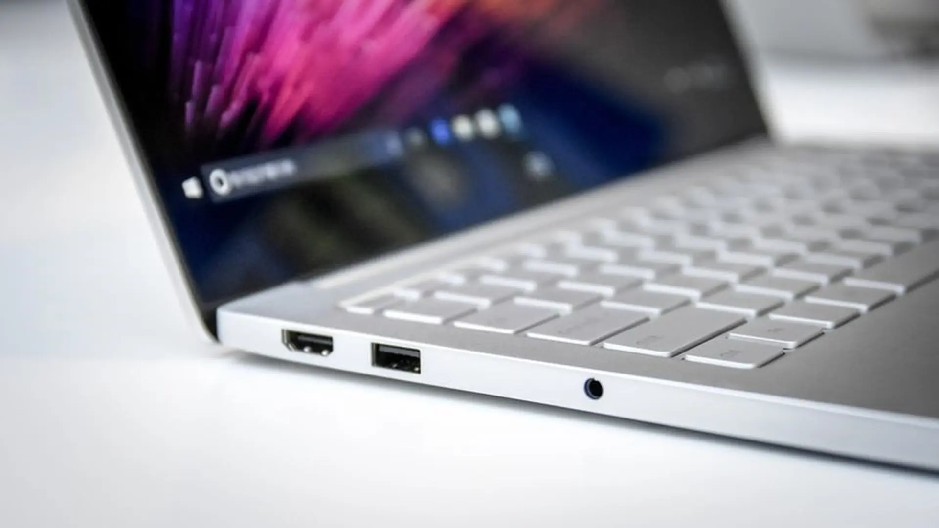 Một chiếc laptop Xiaomi Mi NoteBook xuất hiện trên GeekBench