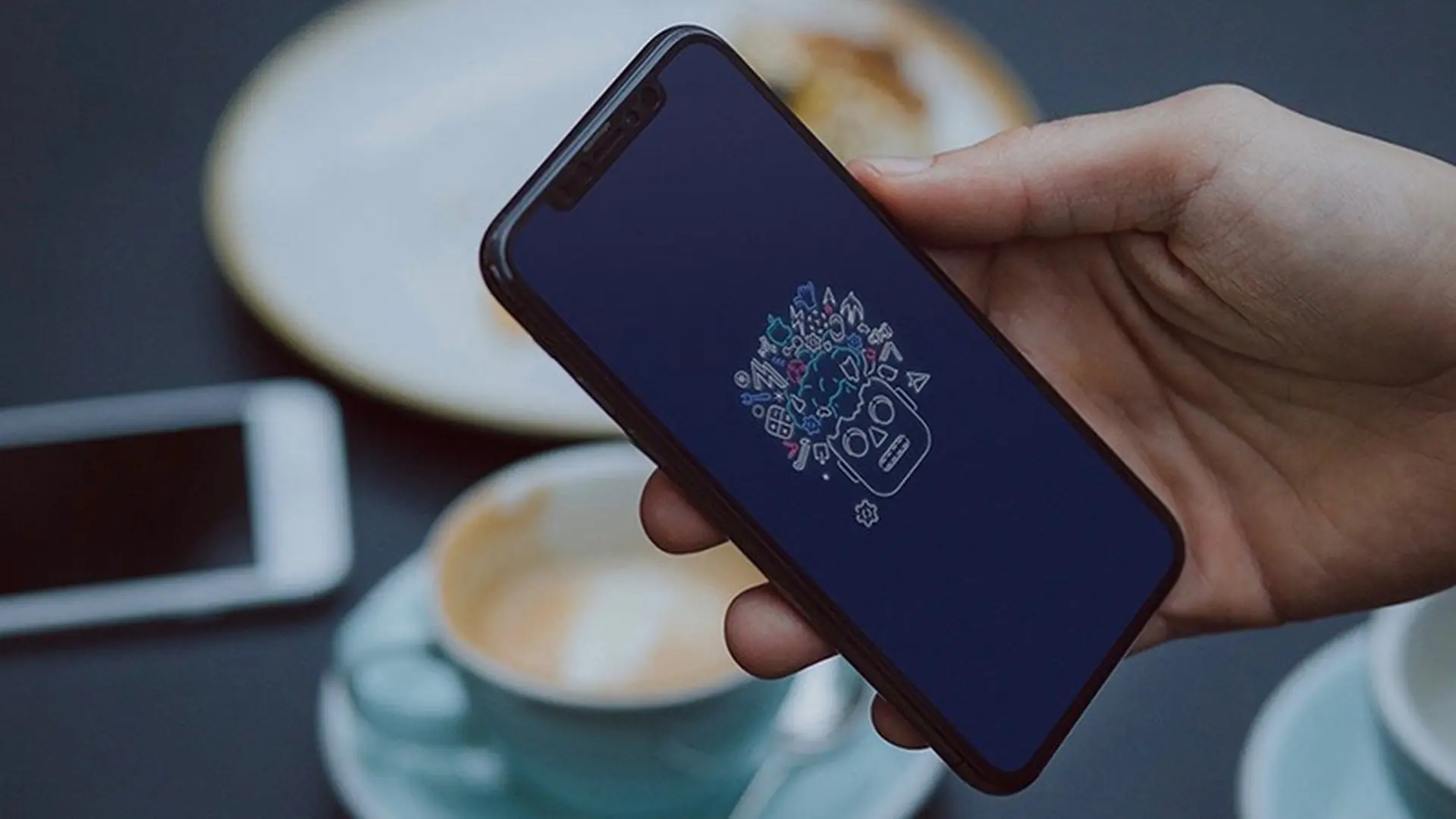 Mời bạn đọc tải về bộ ảnh nền WWDC 2019 dành cho iPhone và các thiết bị khác