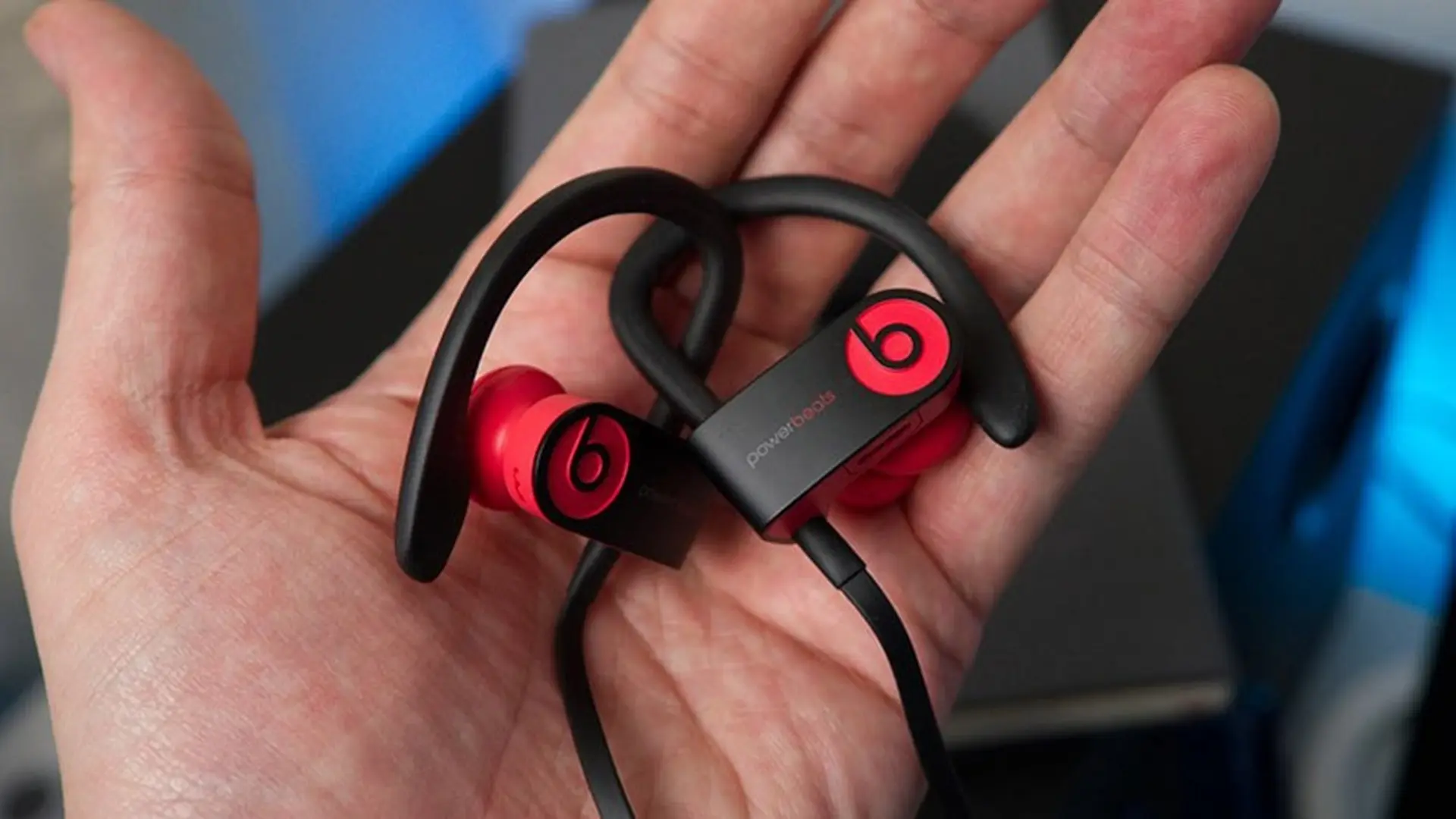 Apple sắp sửa ra mắt tai nghe không dây Powerbeats True Wireless vào tháng 4 tới