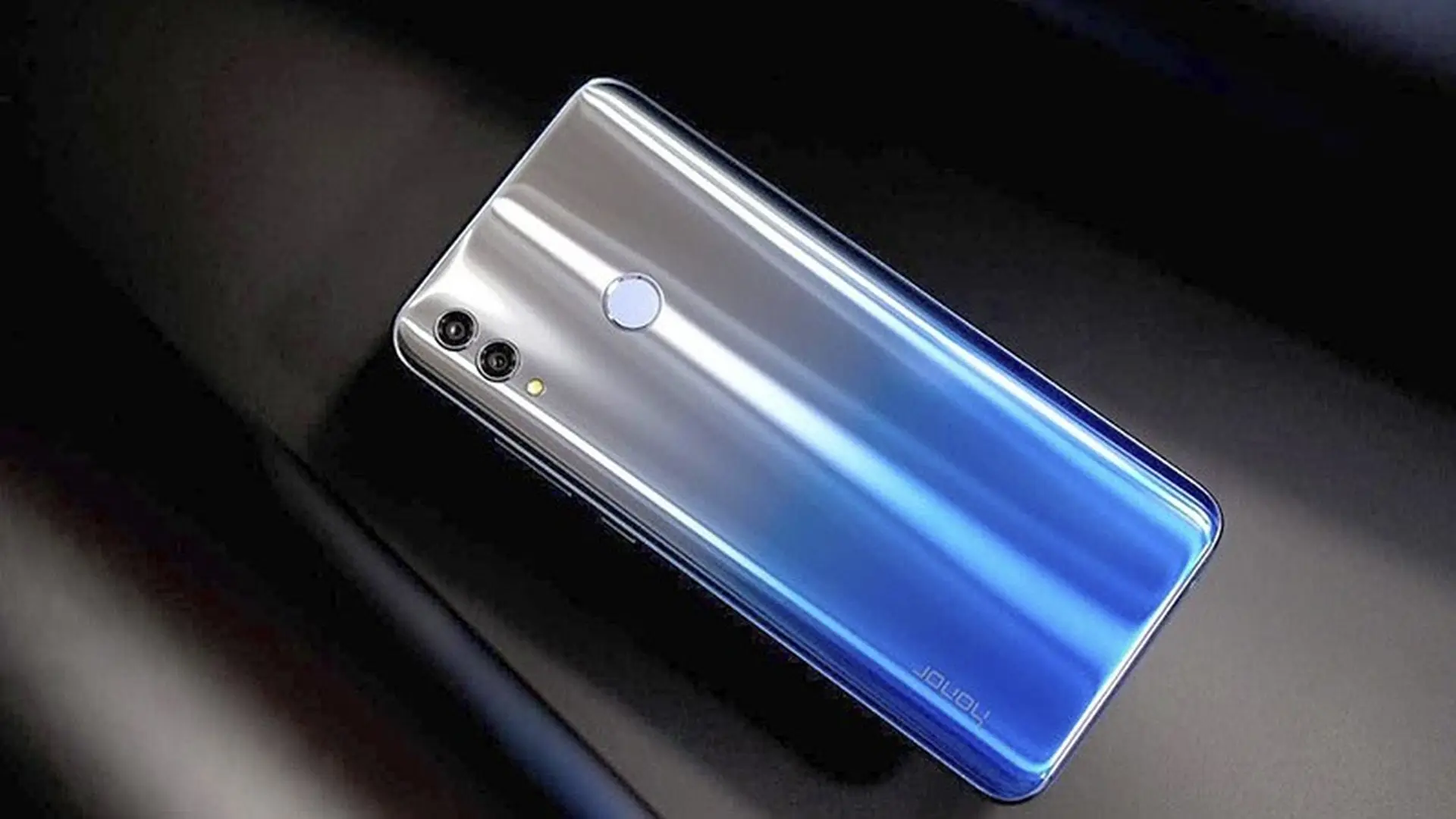 Trải nghiệm thiết kế trên Honor 10 Lite:  Thật khó để tìm chiếc smartphone nào tốt hơn trong tầm giá