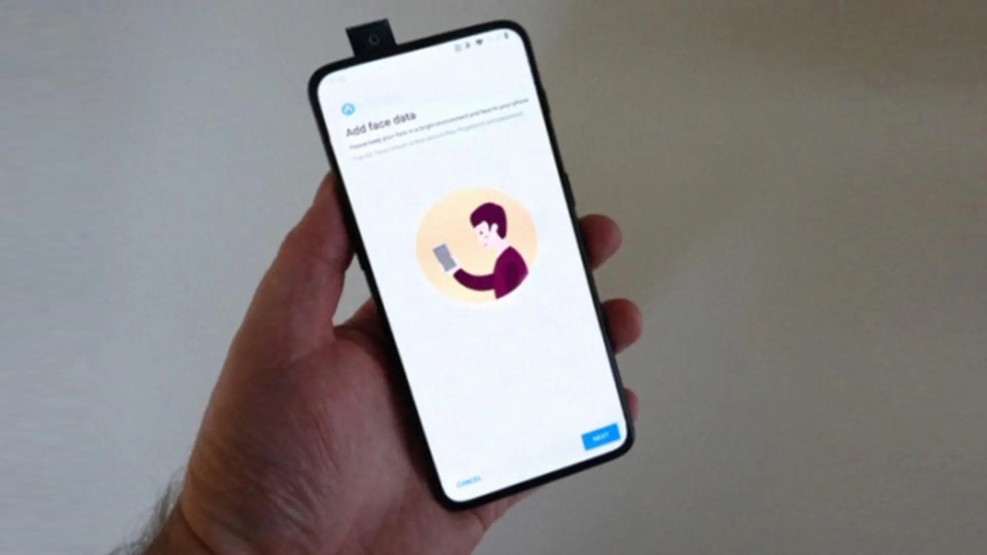 OnePlus 7 lộ ảnh trên tay rõ nét với camera selfie thò thụt, màn hình không viền