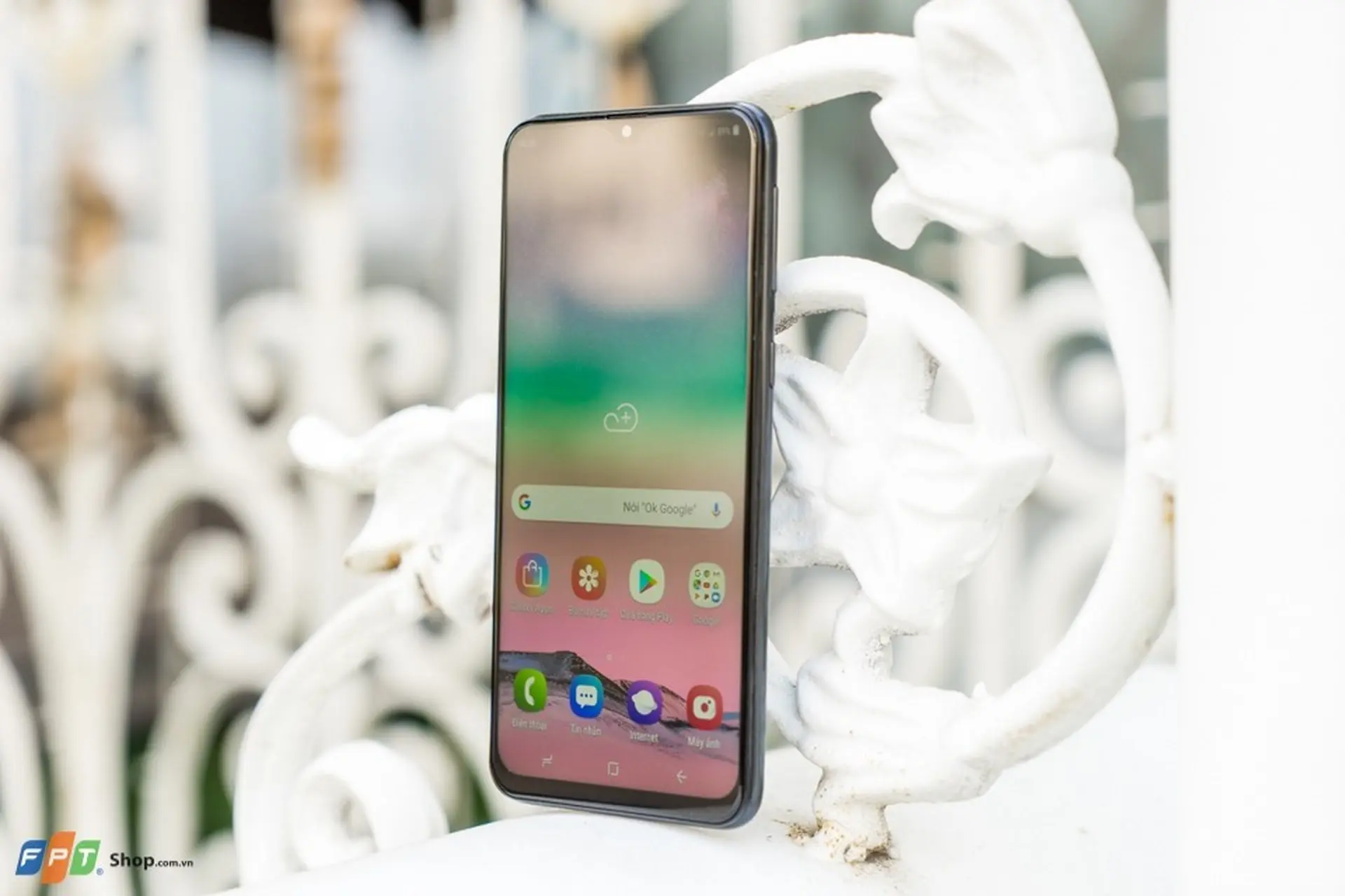 Mua trả góp không lãi suất Galaxy M20 và trúng thêm siêu phẩm S10 mỗi ngày tại FPT Shop 