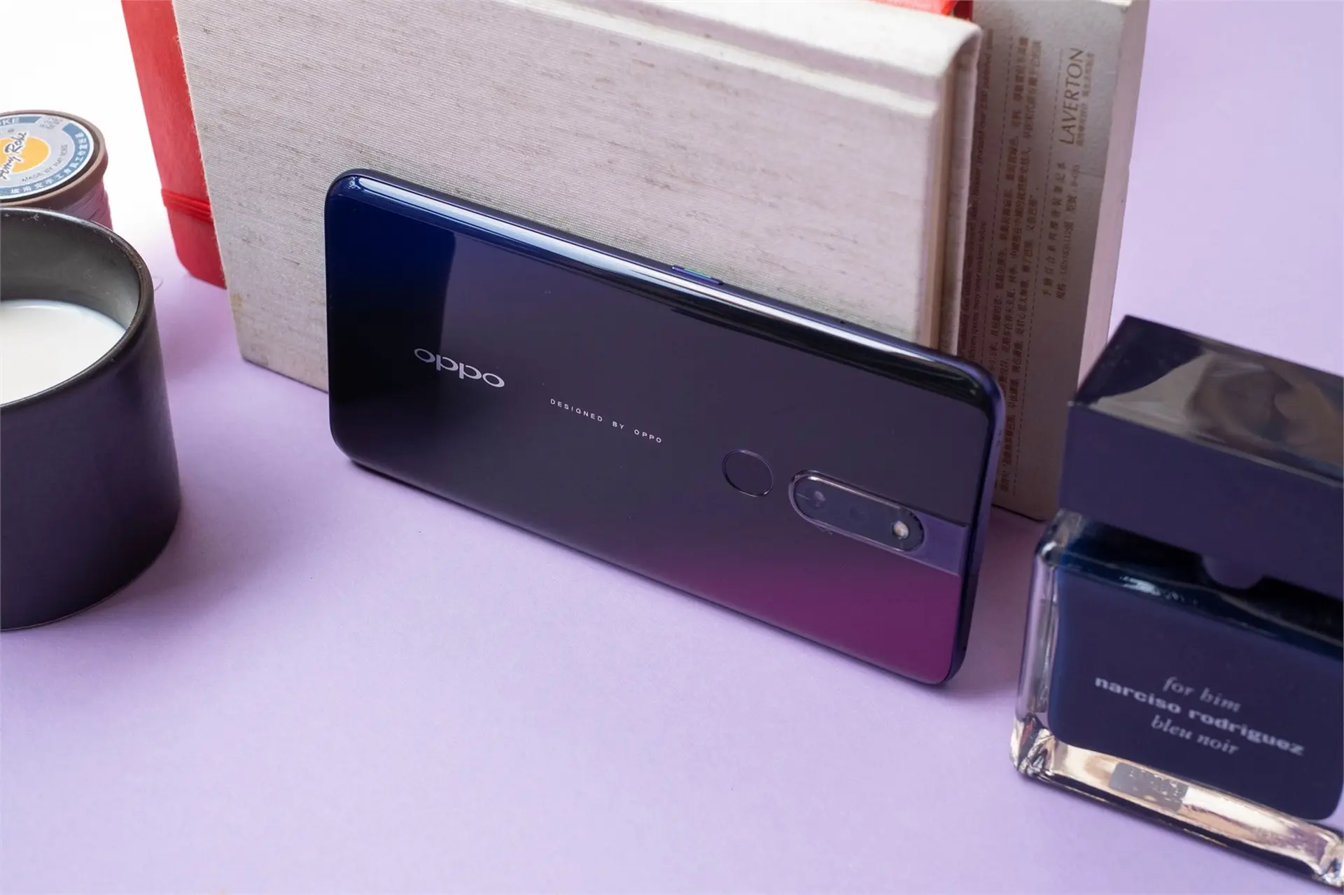OPPO F11 Pro chính thức lên kệ FPT Shop với giá chỉ từ 2,55 triệu đồng