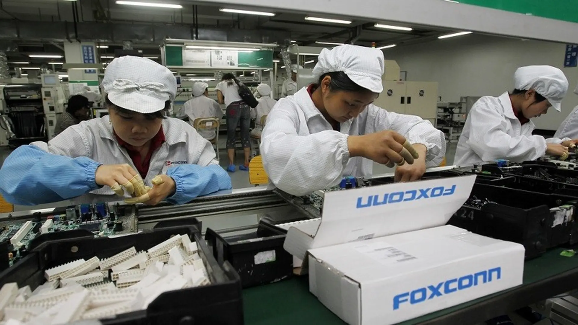 Foxconn cam kết vẫn xây dựng nhà máy sản xuất màn hình iPhone tại Wisconsin, Mỹ