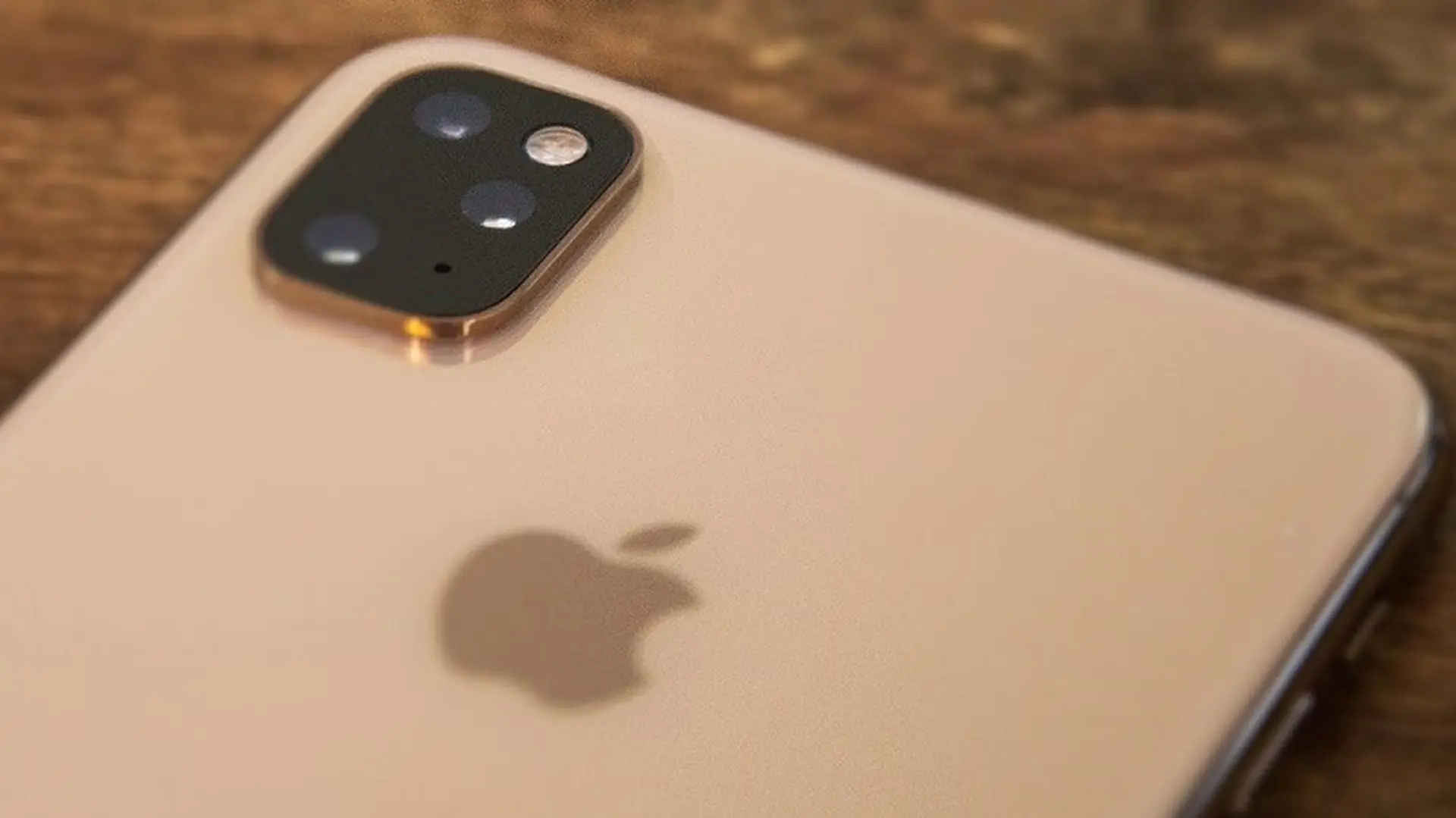 Xuất hiện bằng chứng cho thấy mặt sau iPhone 2019 sẽ được bố trí 3 camera