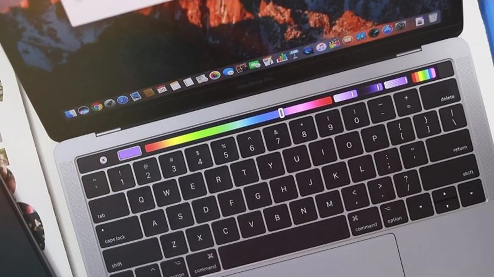 4 cách tùy biến Touch Bar cực kì hữu ích trên Macbook Pro