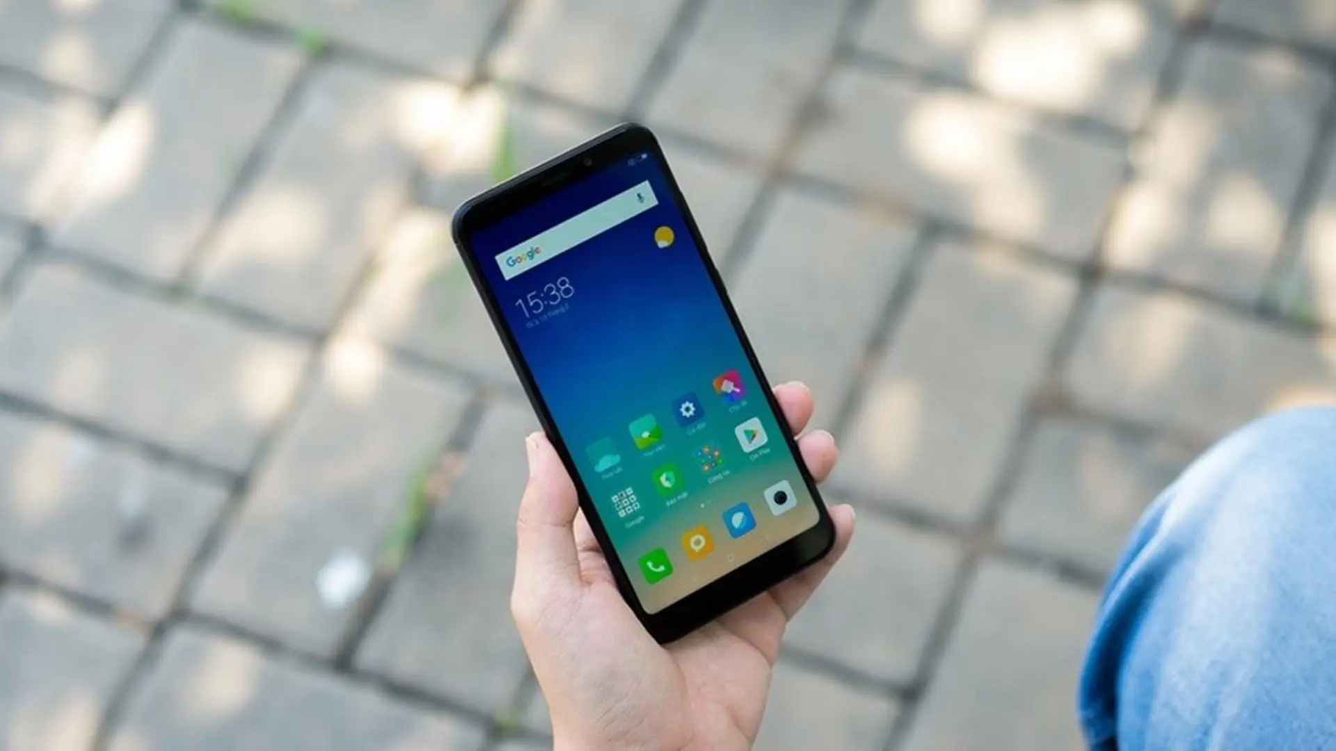 Hướng dẫn lưu tên vào danh bạ trên Xiaomi Redmi 5 Plus
