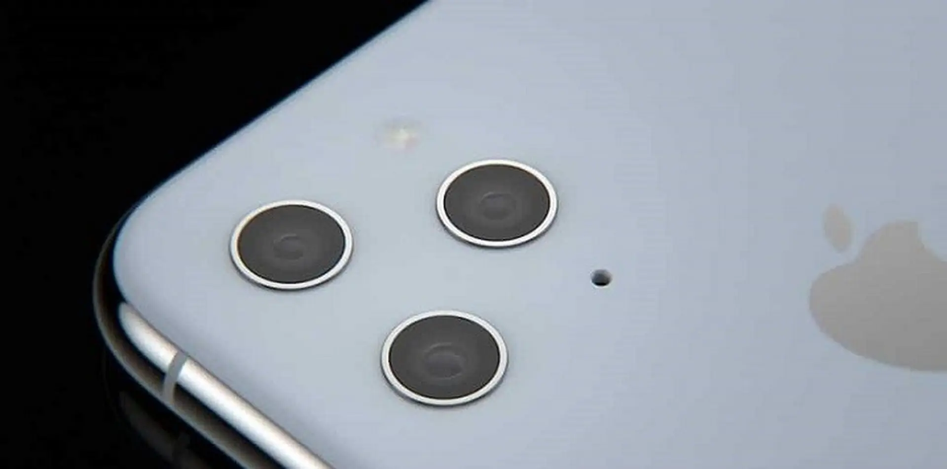 iPhone 11 xuất hiện trong hình ảnh mới với thiết kế camera cực độc