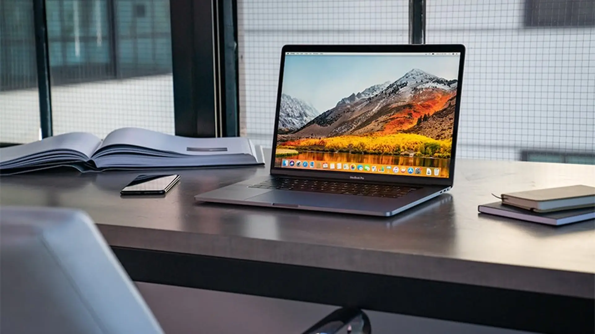 iFixit: Bàn phím bướm MacBook Pro 2019 bao gồm nắp màng mới và công tắc vòm được điều chỉnh