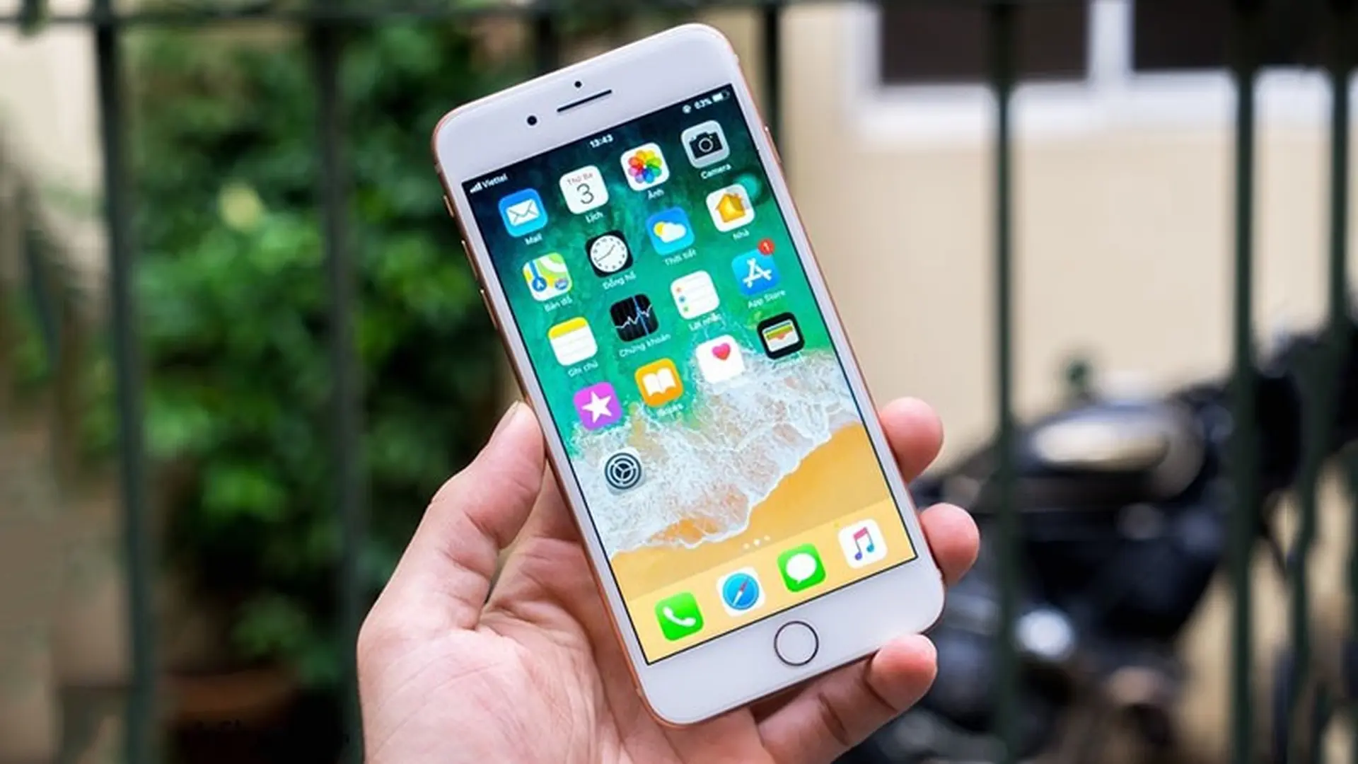 Hướng dẫn bật nút trợ năng AssistiveTouch trên iPhone 8 Plus