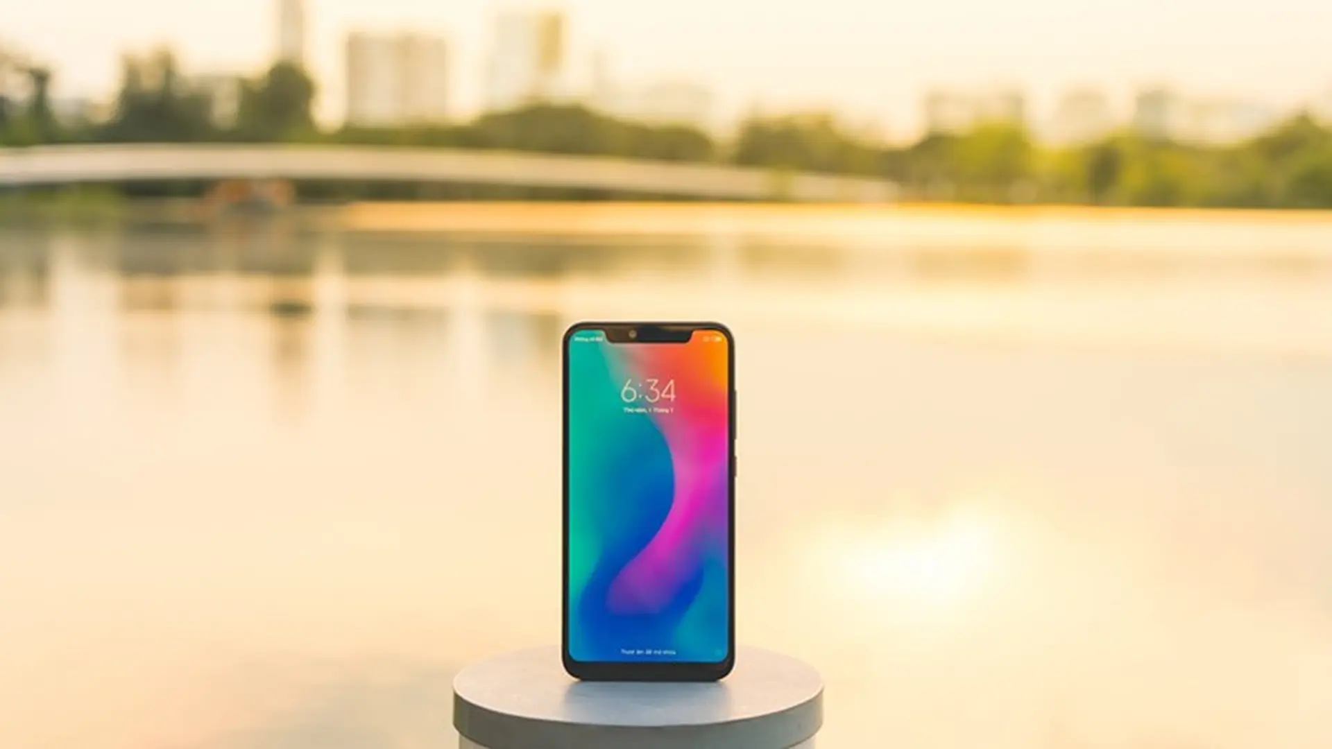 Giảm ba triệu, Xiaomi Mi 8 Pro là lựa chọn tốt nhất tầm giá