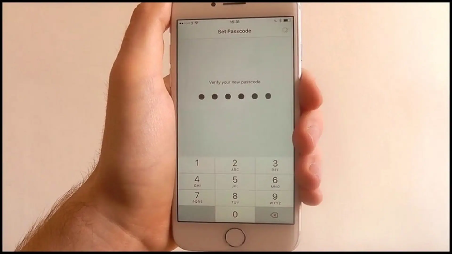 Đặt mật mã trên iPhone
