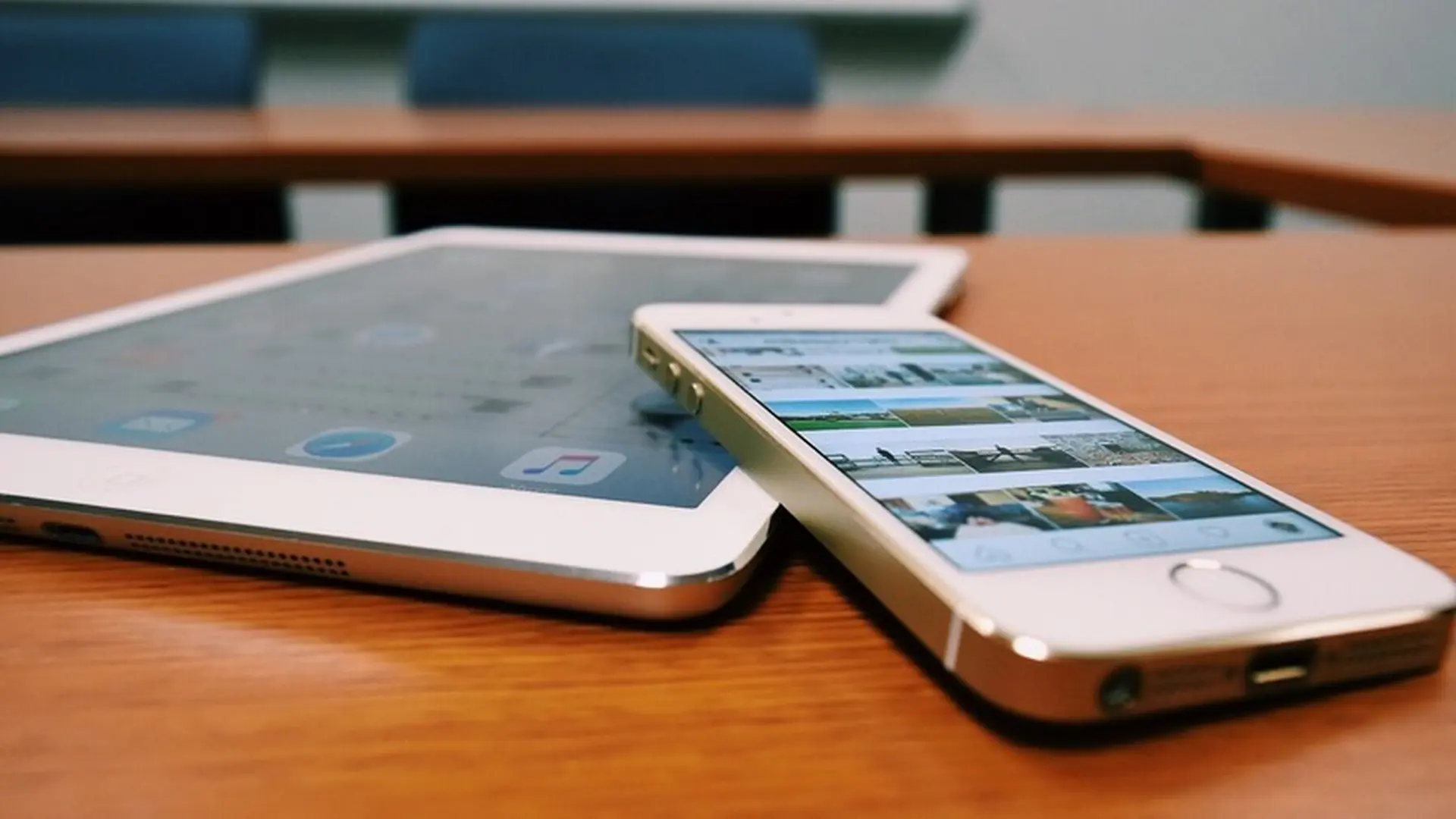 Viết bằng ngón tay của bạn bằng cách sử dụng VoiceOver trên iPhone