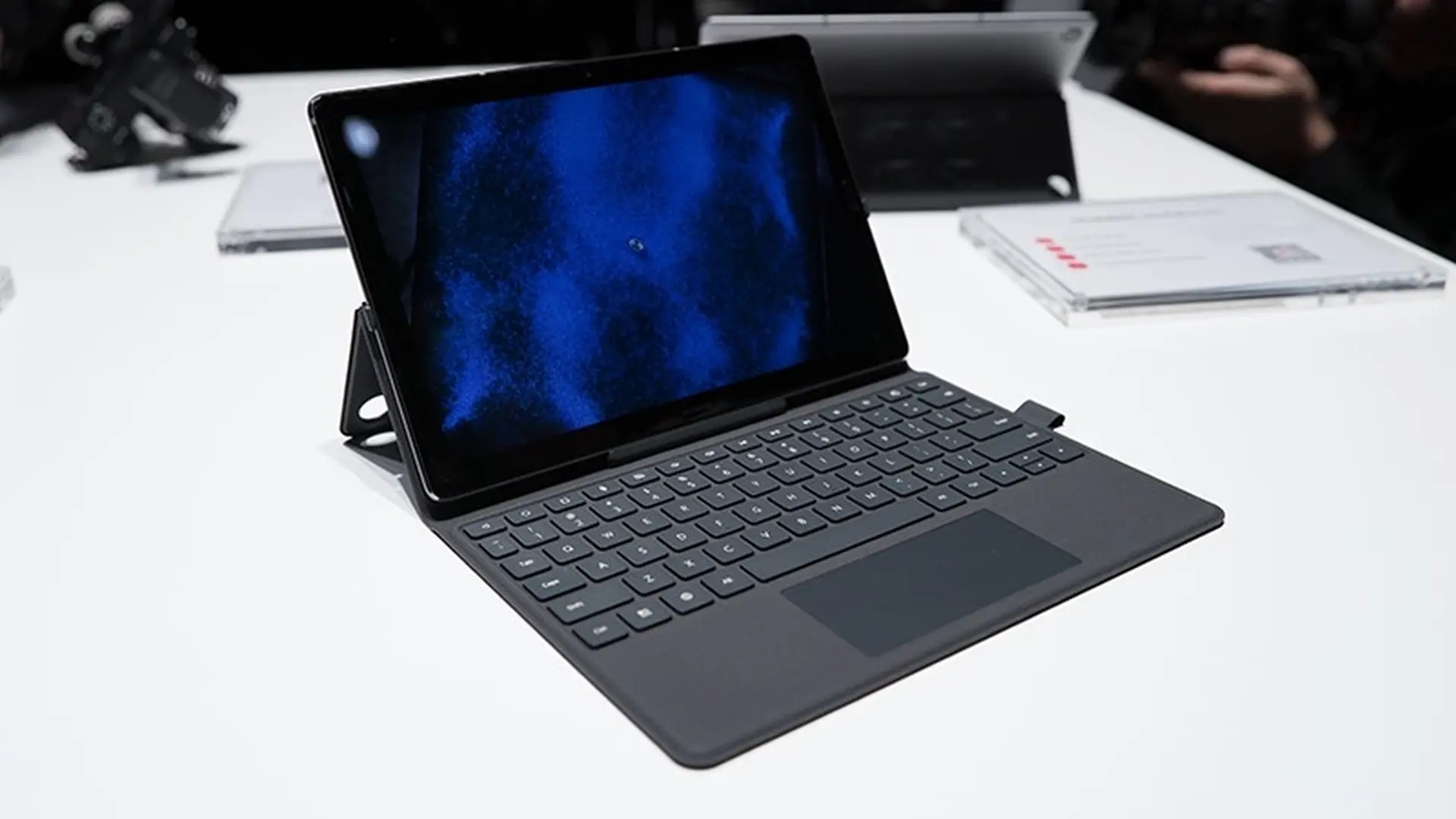 Huawei MediaPad M6 lộ ảnh kèm cấu hình trước khi ra mắt vào ngày 21/6