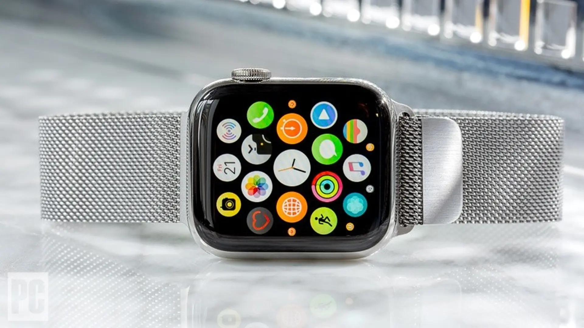 Người dùng Apple Watch có thể xóa các ứng dụng gốc từ watchOS 6
