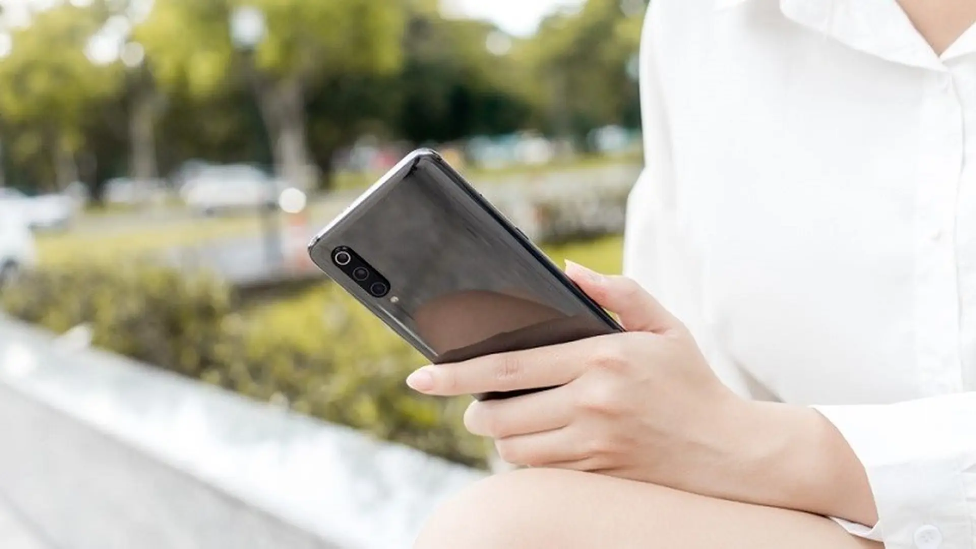 Xiaomi Mi 9: Flagship cao cấp đáng “đồng tiền bát gạo”