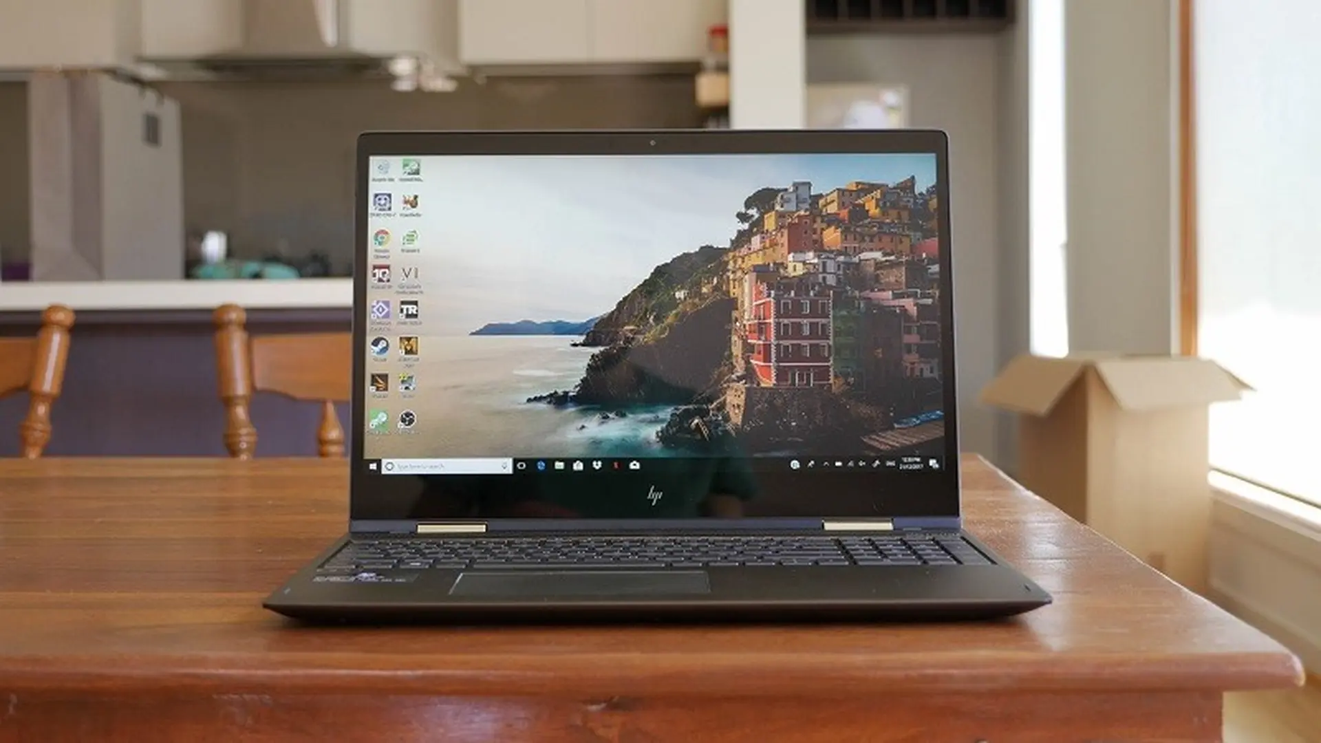 HP Envy x360 phiên bản Ryzen Mobile 3000: CPU AMD liệu có “ngon” như Intel?