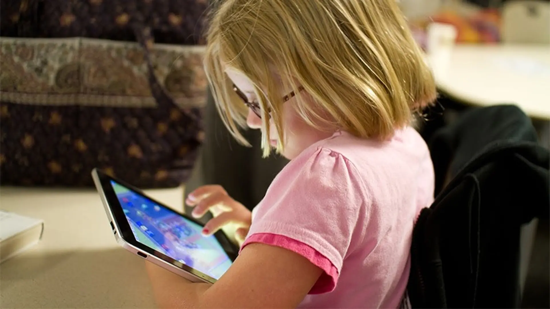Apple sẽ hạn chế theo dõi bên thứ ba trong ứng dụng trẻ em trên iOS 13