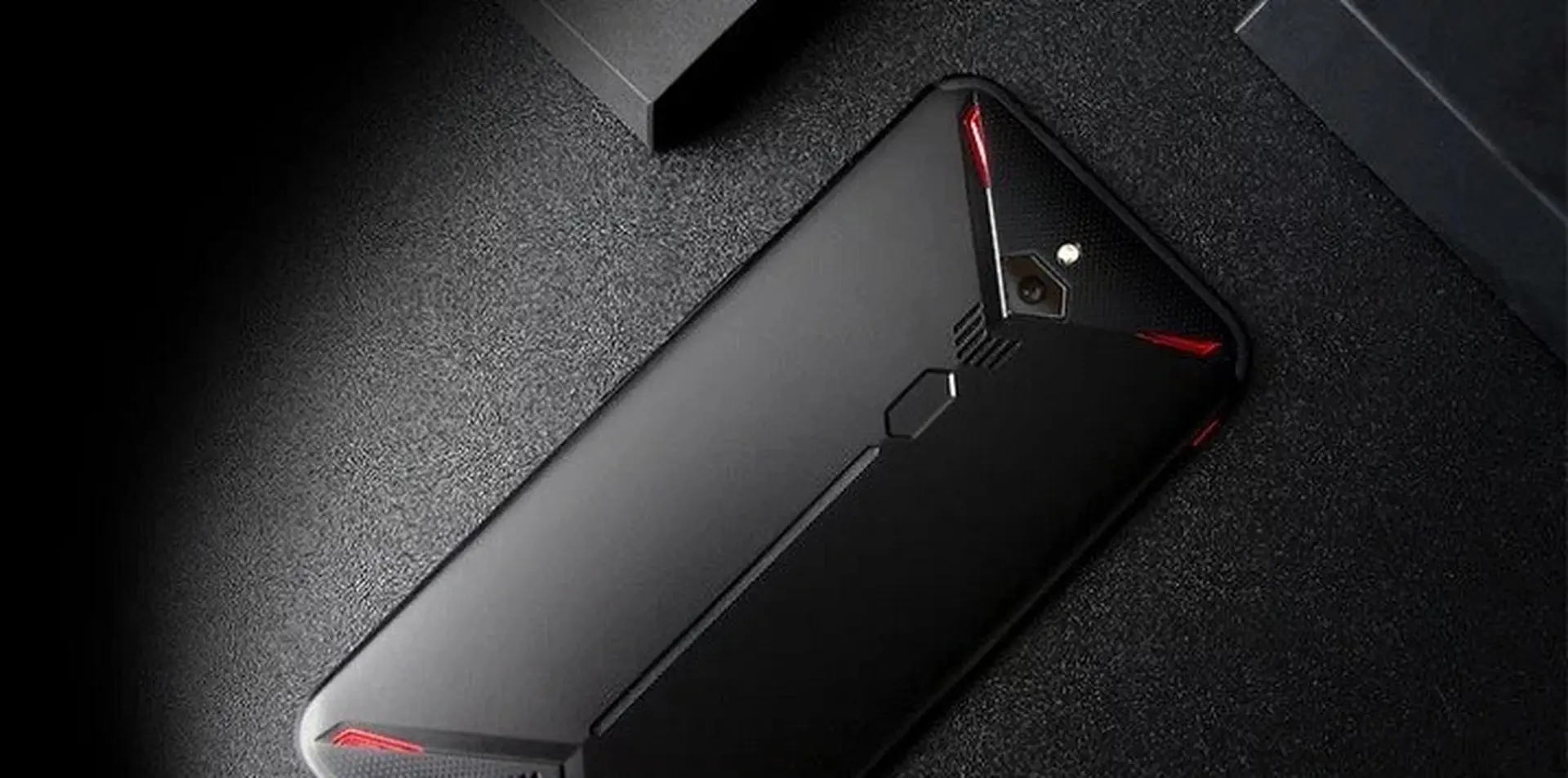 10 smartphone Android có điểm hiệu năng AnTuTu mạnh nhất tháng 5, Galaxy S10 chỉ đứng vị trí cuối cùng?