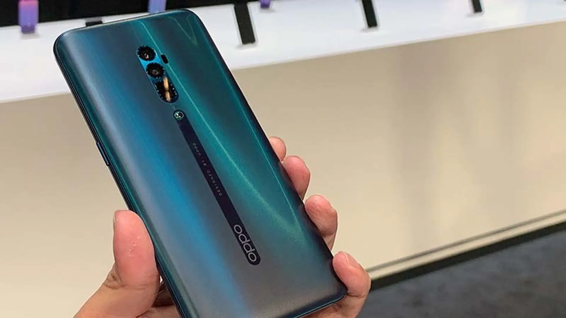 So sánh nhanh thông số cấu hình Black Shark 2 với Oppo Reno zoom 10X