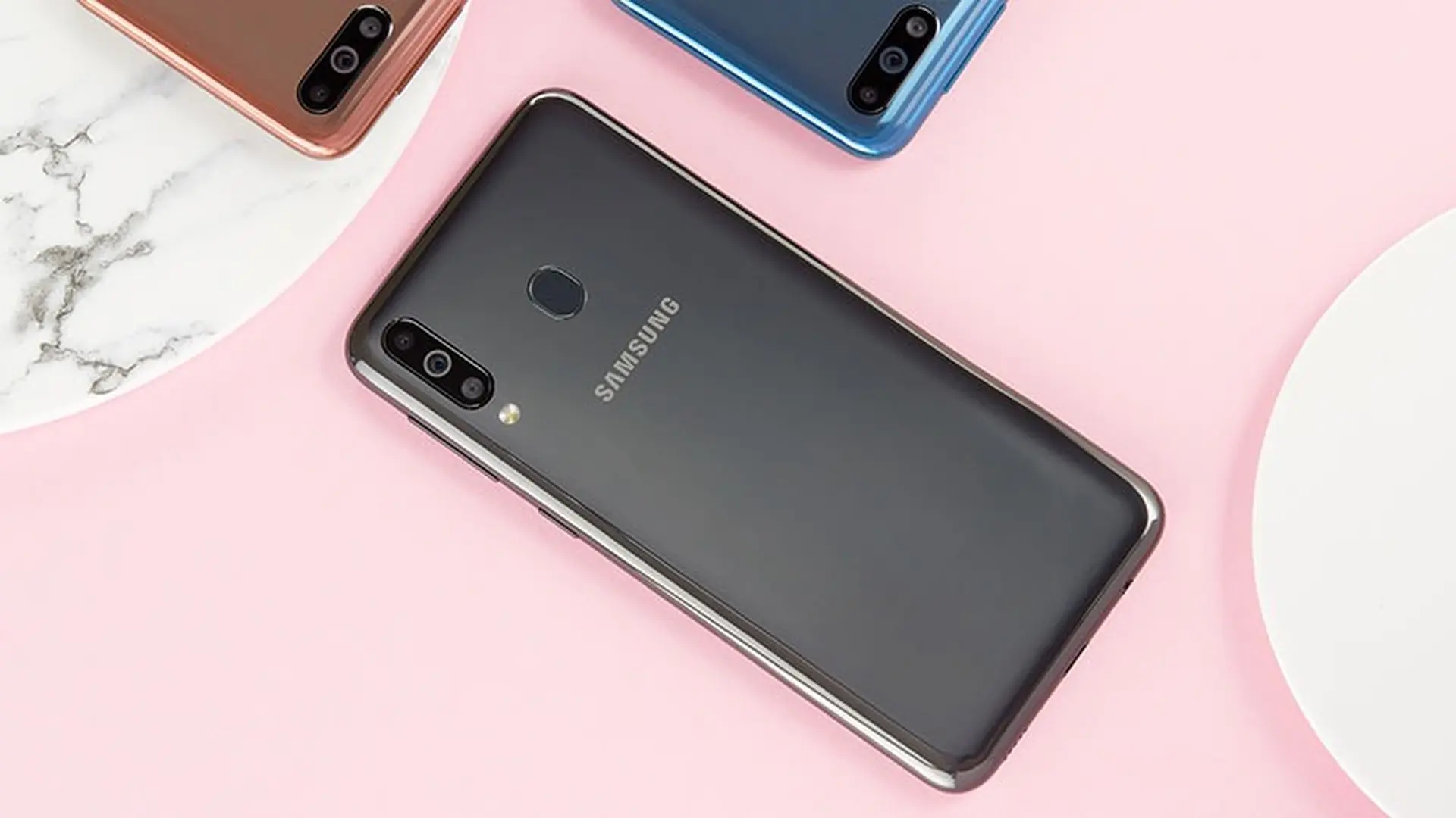 Trên tay Samsung Galaxy A40s: Màn V-Vision, chip Exynos 7904, 3 camera AI, giá 5 triệu đồng