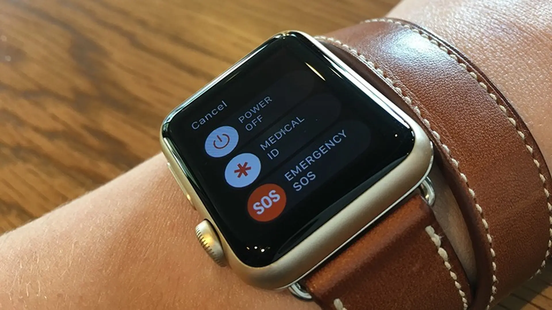 Thêm một người vừa được Apple Watch cứu sống khỏi chết đuối