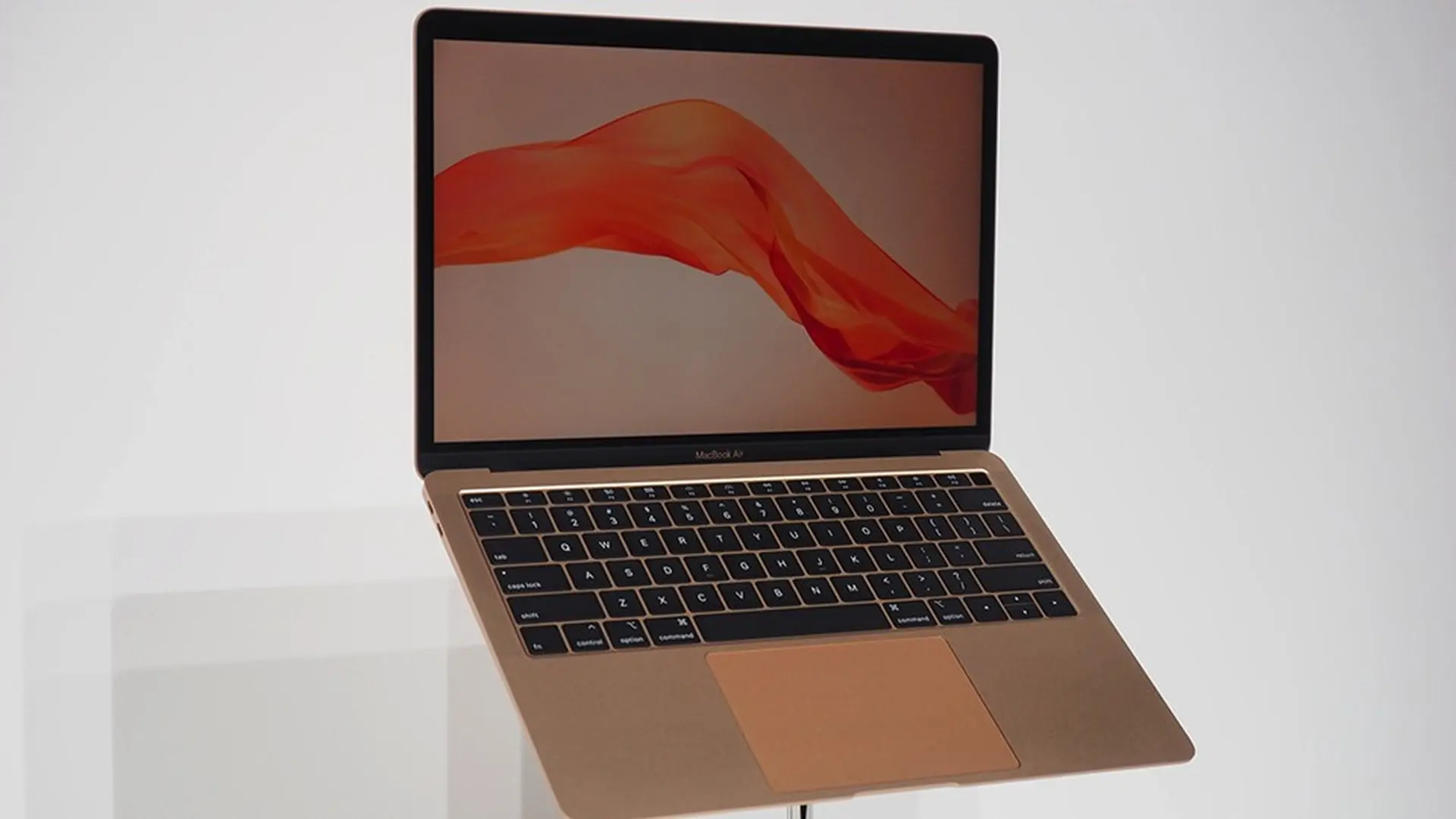 MacBook Air 2019 có tốc độ ổ cứng chậm hơn, nhưng nó không ảnh hưởng trải nghiệm