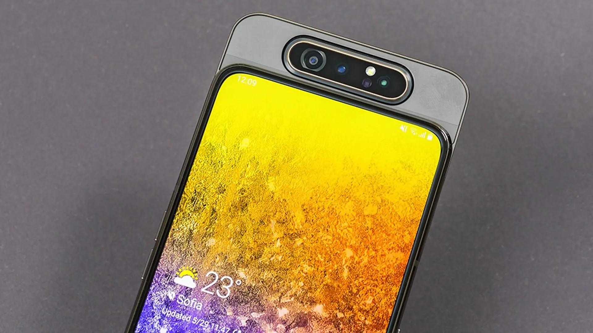 Khó tin với chất lượng camera xoay trượt của Samsung Galaxy A80