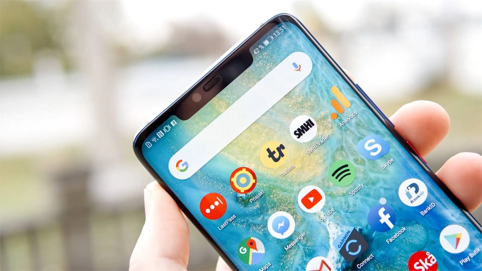 Thiết kế Huawei Mate 30 và Mate 30 Pro được tiết lộ chi tiết qua miếng dán bảo vệ màn hình
