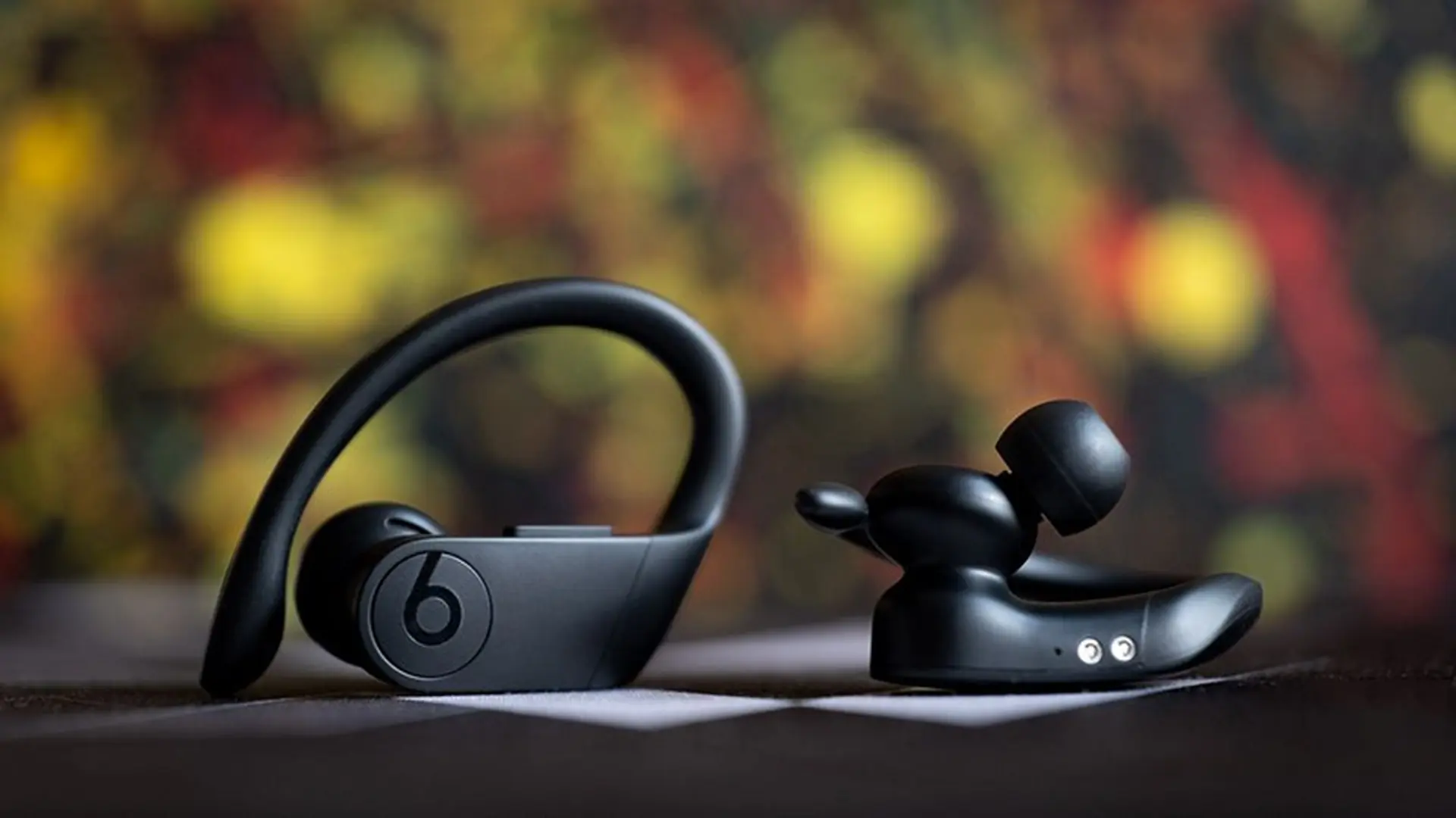 Apple tung video để quảng cáo về thời lượng pin của tai nghe không dây Powerbeats Pro