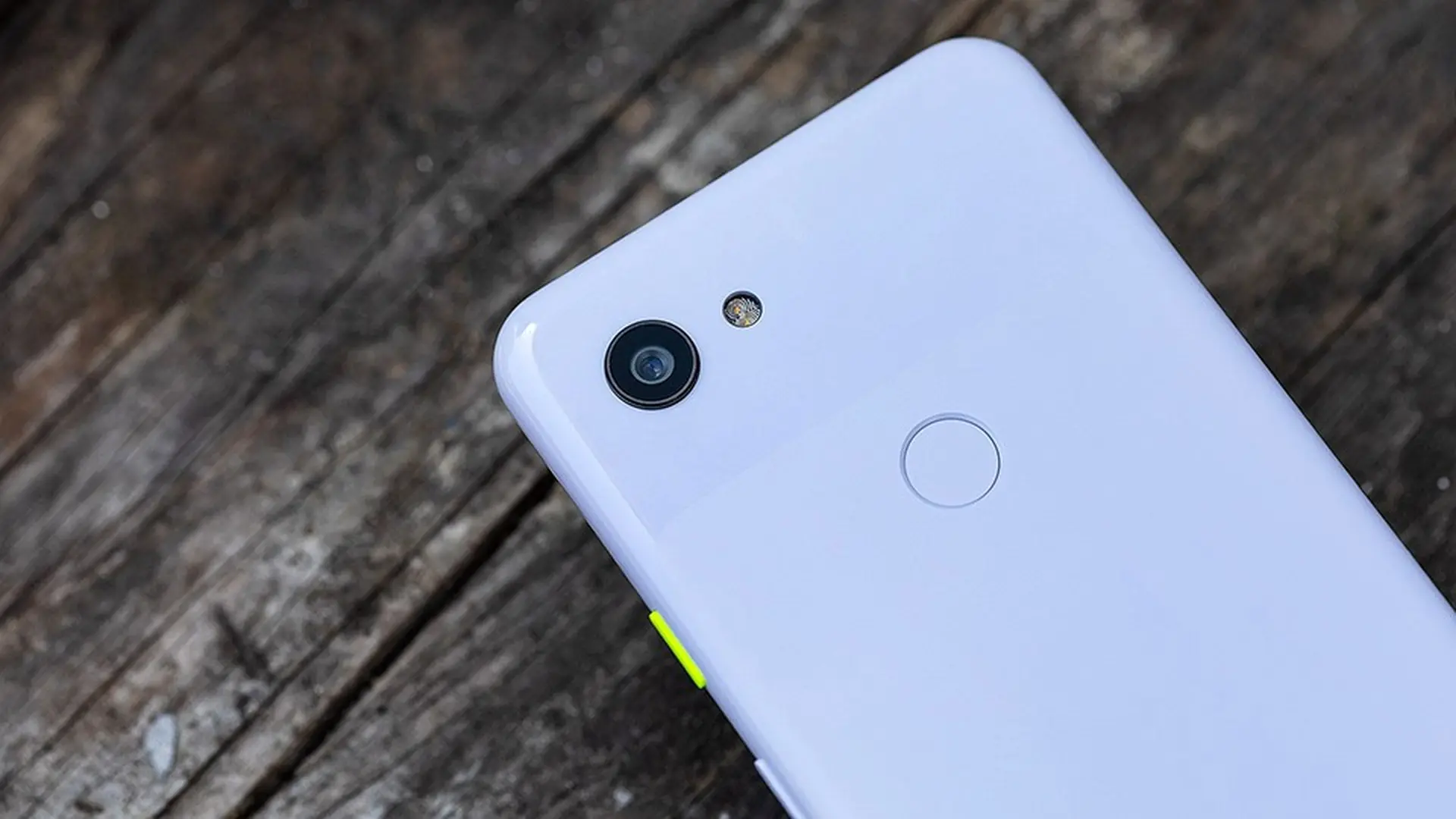 Google Pixel 4 không được trang bị camera zoom 20x