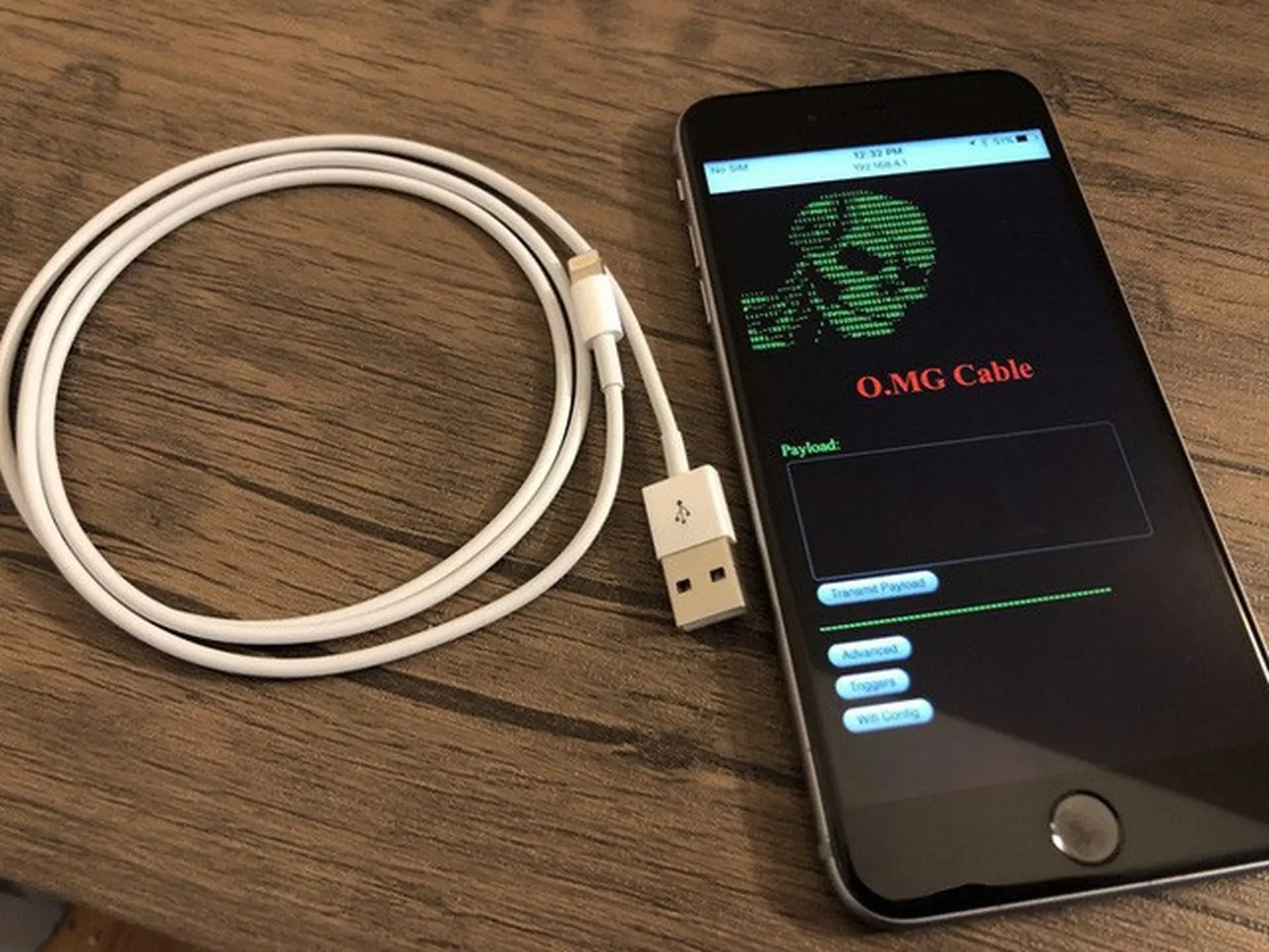  Cảnh báo: Phụ kiện Lightning "giả" có nguy cơ tấn công các thiết bị Apple