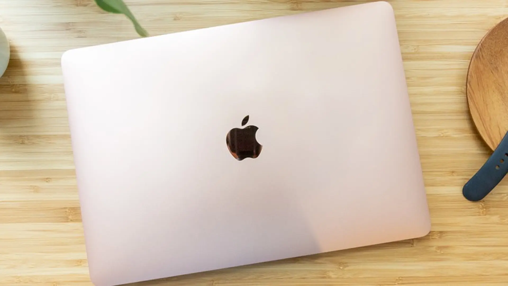 Trải nghiệm nhanh MacBook Air 2019: Bàn phím cải tiến, màn hình đẹp hơn