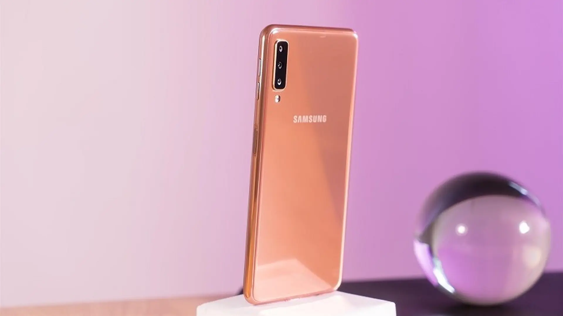 Giảm tới 2 triệu, Galaxy A7 2018 đang trở nên đáng mua hơn bao giờ hết!