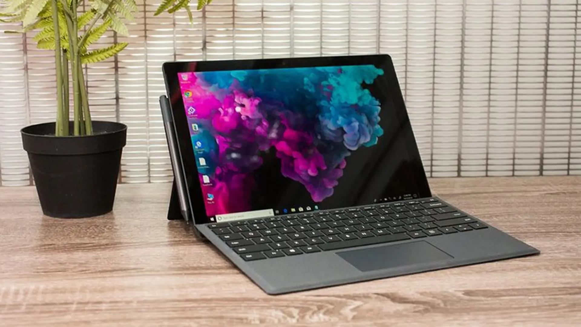 Nhiều mẫu Surface Pro 6 và Surface Book 2 đang gặp vấn đề nghiêm trọng về hiệu năng