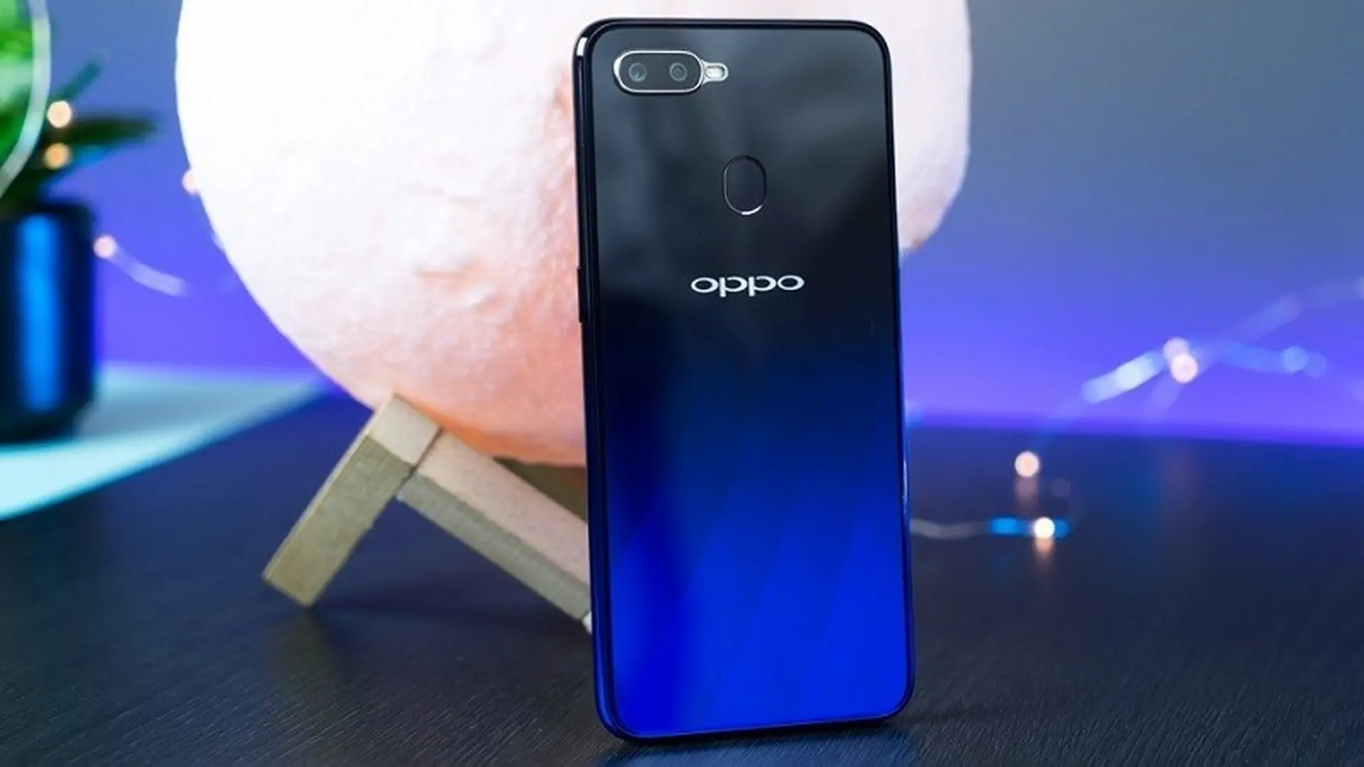 Giảm mạnh 1.5 triệu, OPPO F9 đang là "siêu phẩm" tầm trung đầy hấp dẫn!